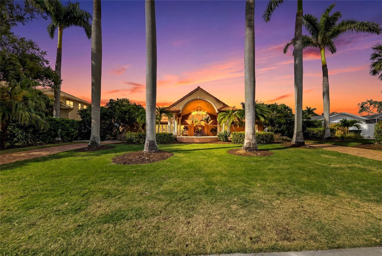 Single Family Residence at 1749 SANDALWOOD DR, SARASOTA, photo 2 of 49