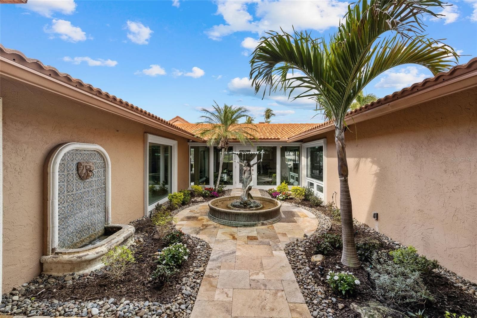 Single Family Residence at 1749 SANDALWOOD DR, SARASOTA, photo 8 of 49