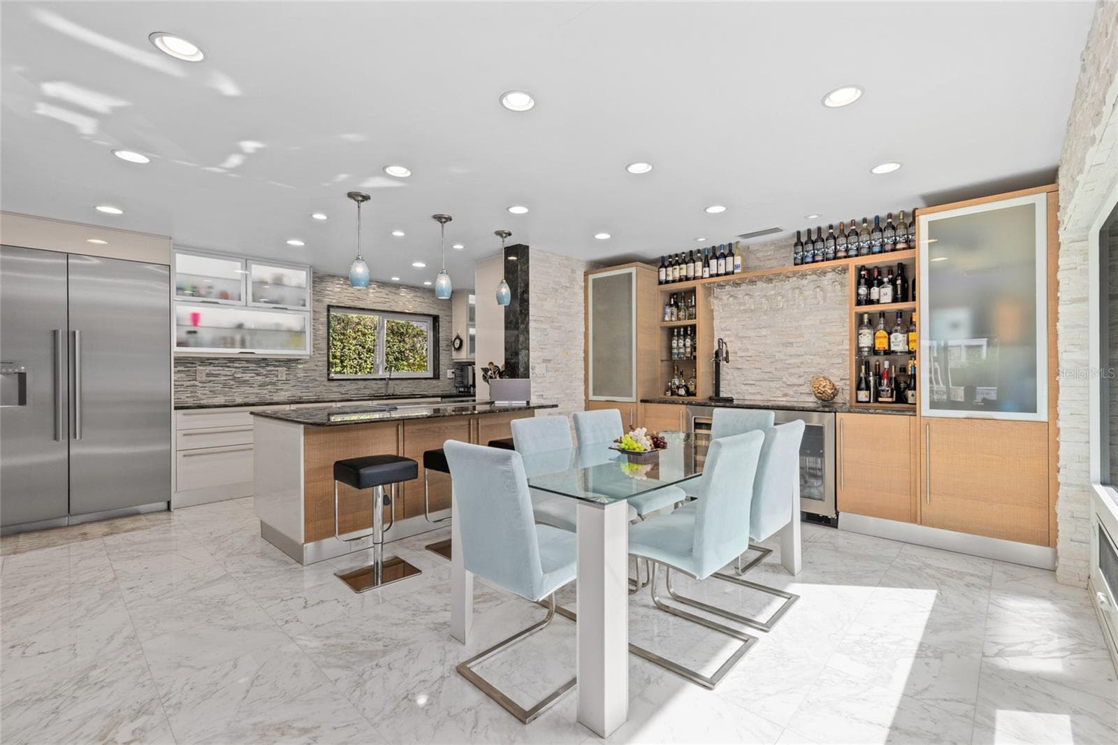 Single Family Residence at 1749 SANDALWOOD DR, SARASOTA, photo 14 of 49