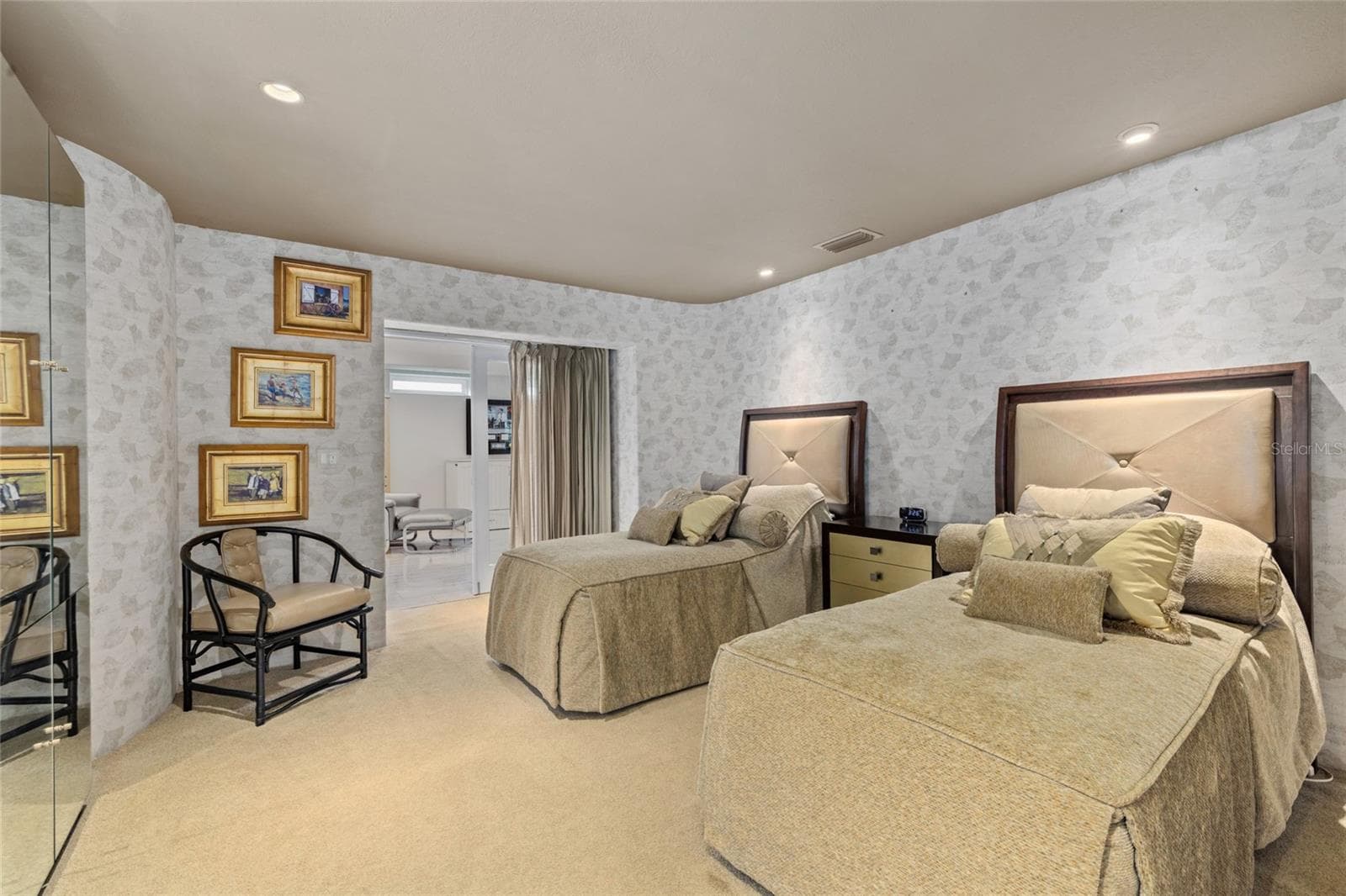 Single Family Residence at 1749 SANDALWOOD DR, SARASOTA, photo 31 of 49