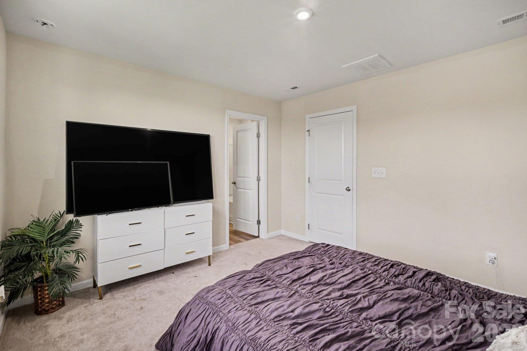 Townhouse at 6233 Cutwater Circle, Charlotte, photo 26 of 39