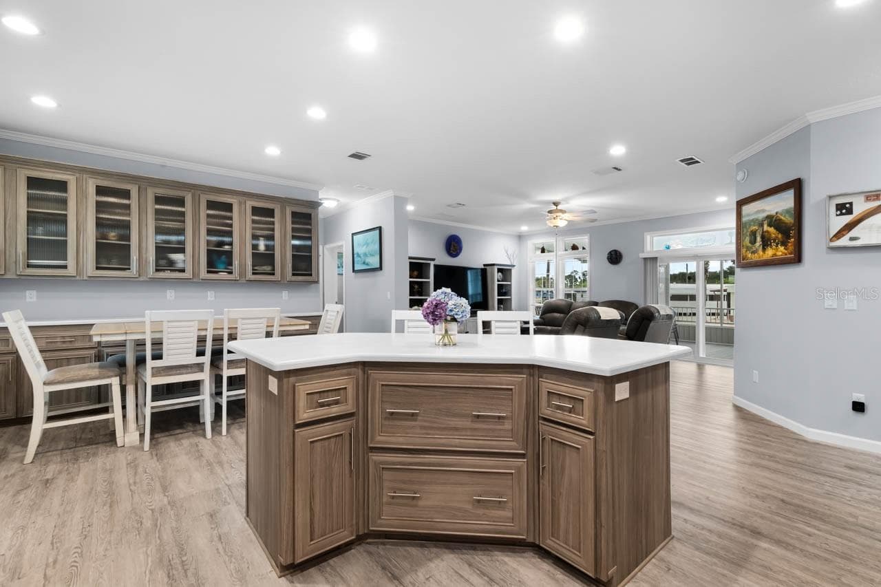 Manufactured Home at 102 E SAINT LUCIA LOOP, APOLLO BEACH, photo 15 of 49