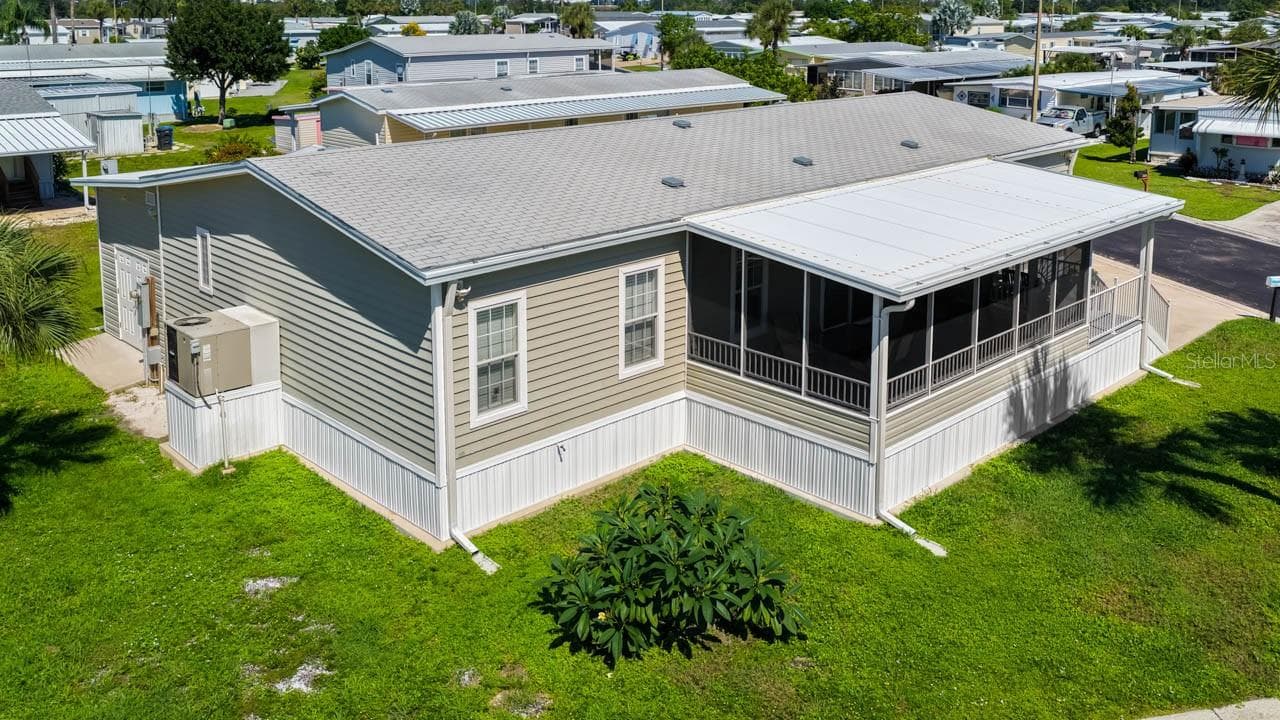 Manufactured Home at 102 E SAINT LUCIA LOOP, APOLLO BEACH, photo 39 of 49