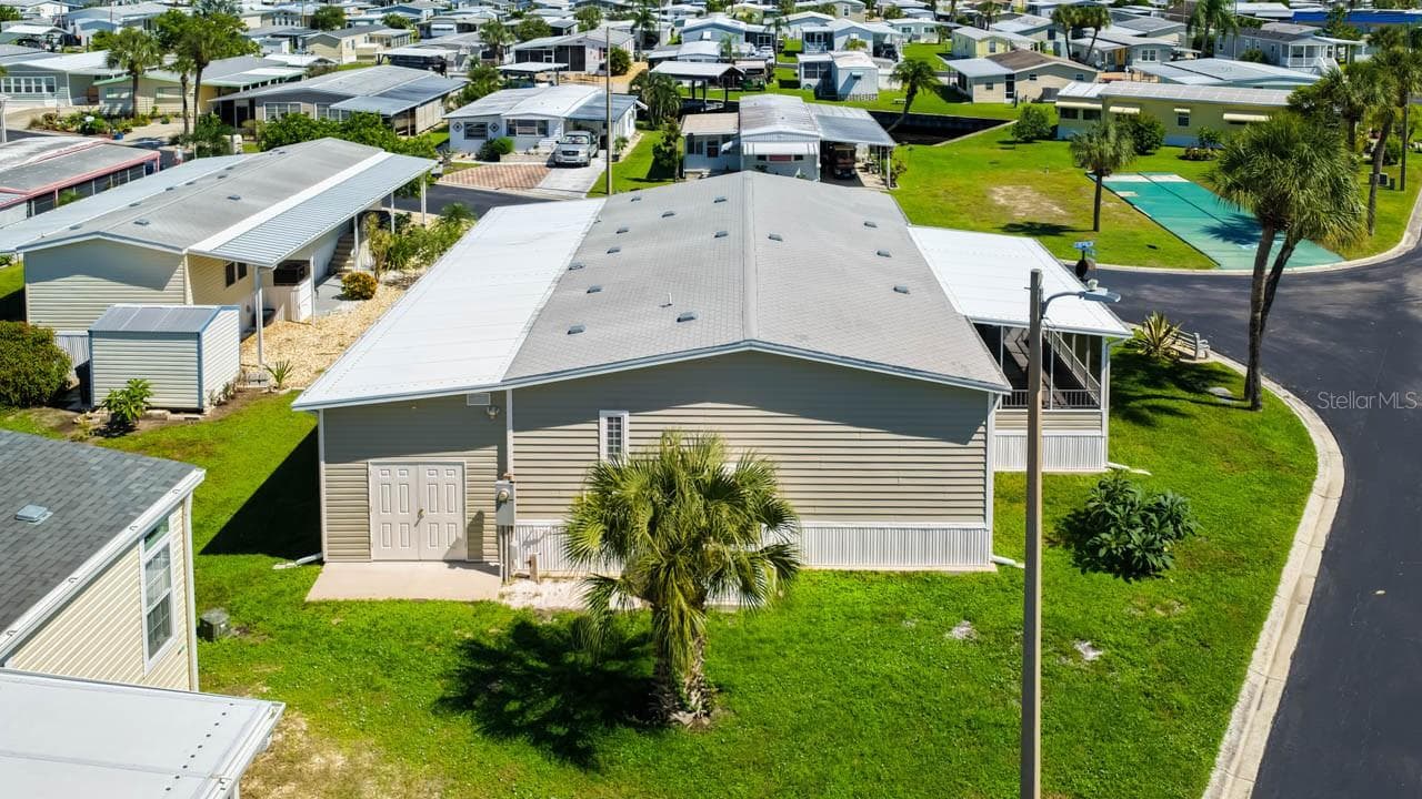 Manufactured Home at 102 E SAINT LUCIA LOOP, APOLLO BEACH, photo 49 of 49