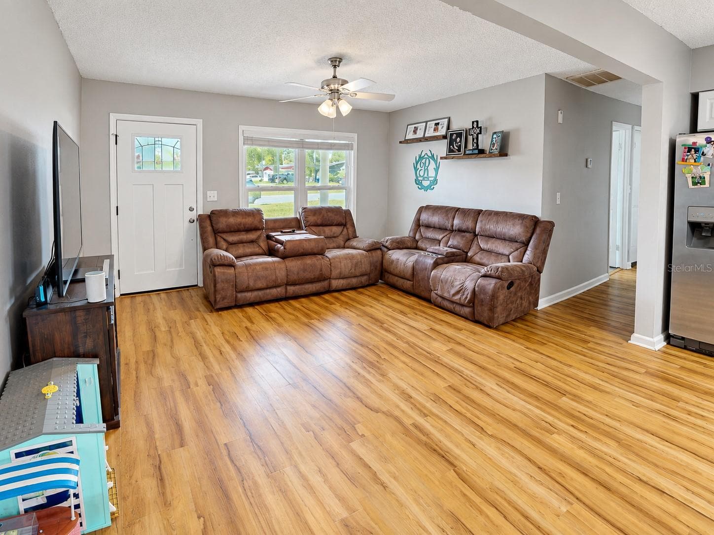 Single Family Residence at 4414 FAYE CIR E, LAKELAND, photo 4 of 13