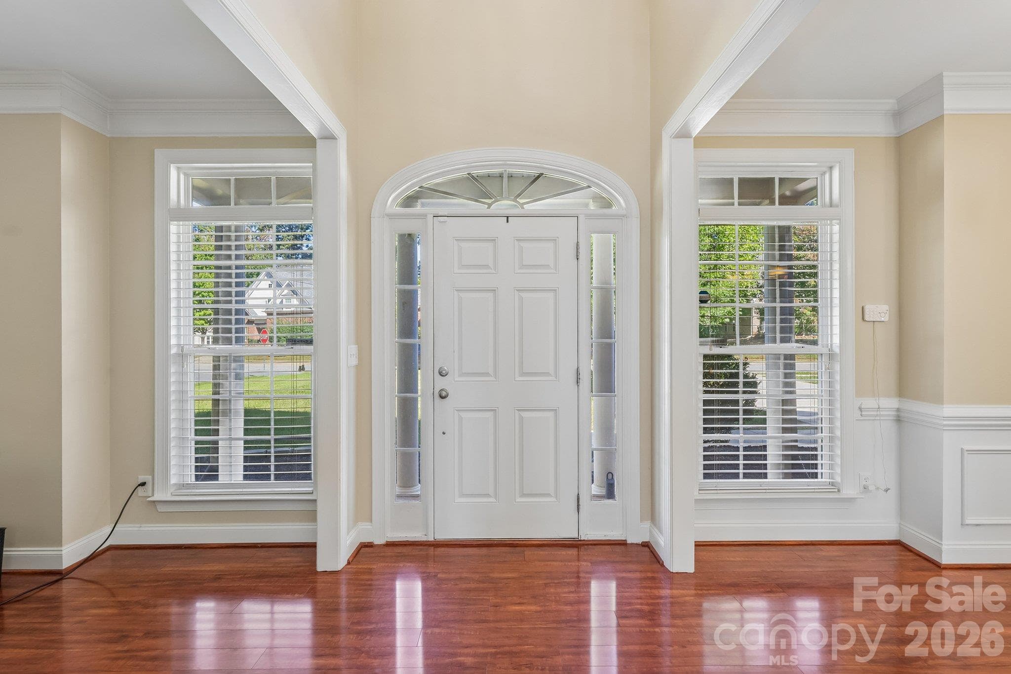 Single Family Residence at 8645 Ridgeline Lane, Charlotte, photo 4 of 35