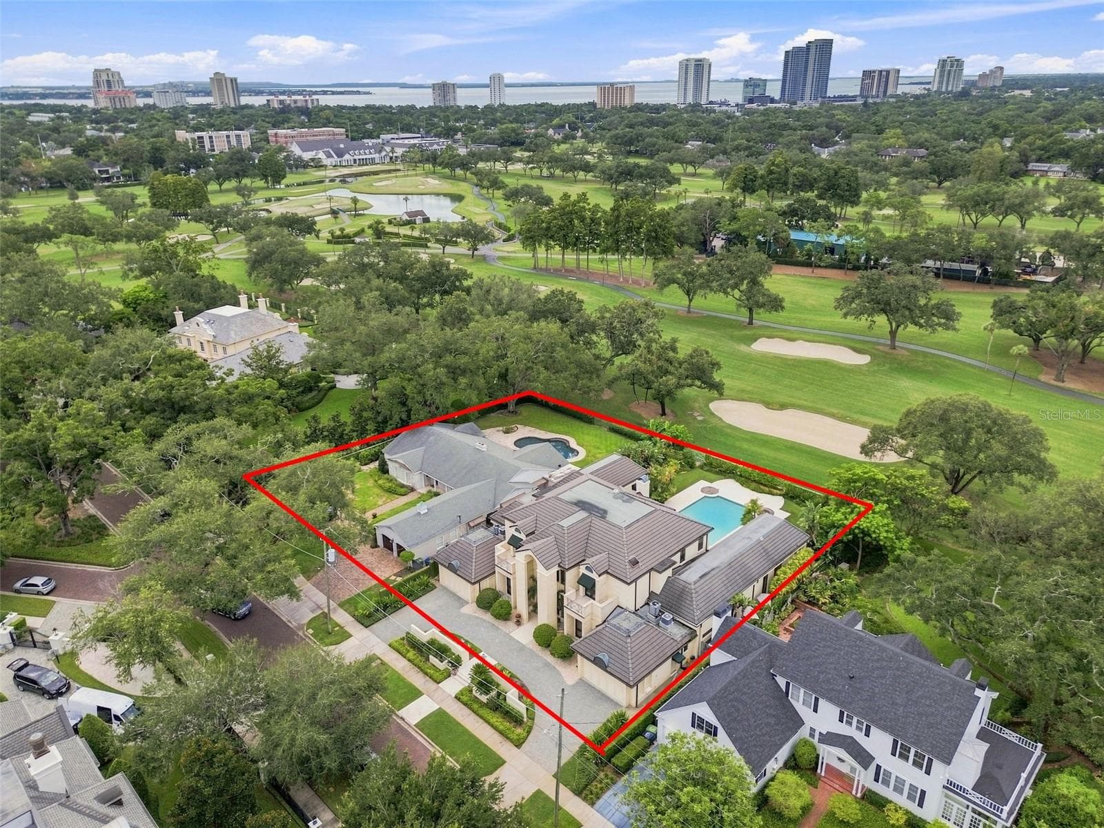 Single Family Residence at 924 S GOLF VIEW ST, TAMPA, photo 2 of 78