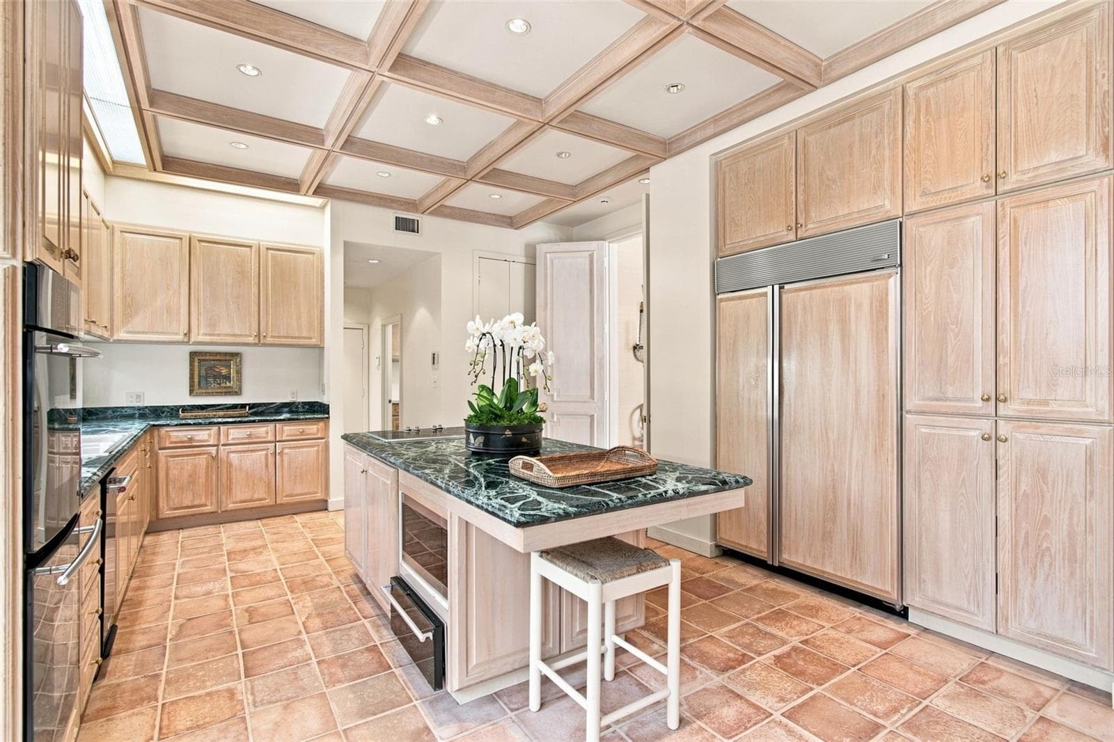 Single Family Residence at 924 S GOLF VIEW ST, TAMPA, photo 24 of 78