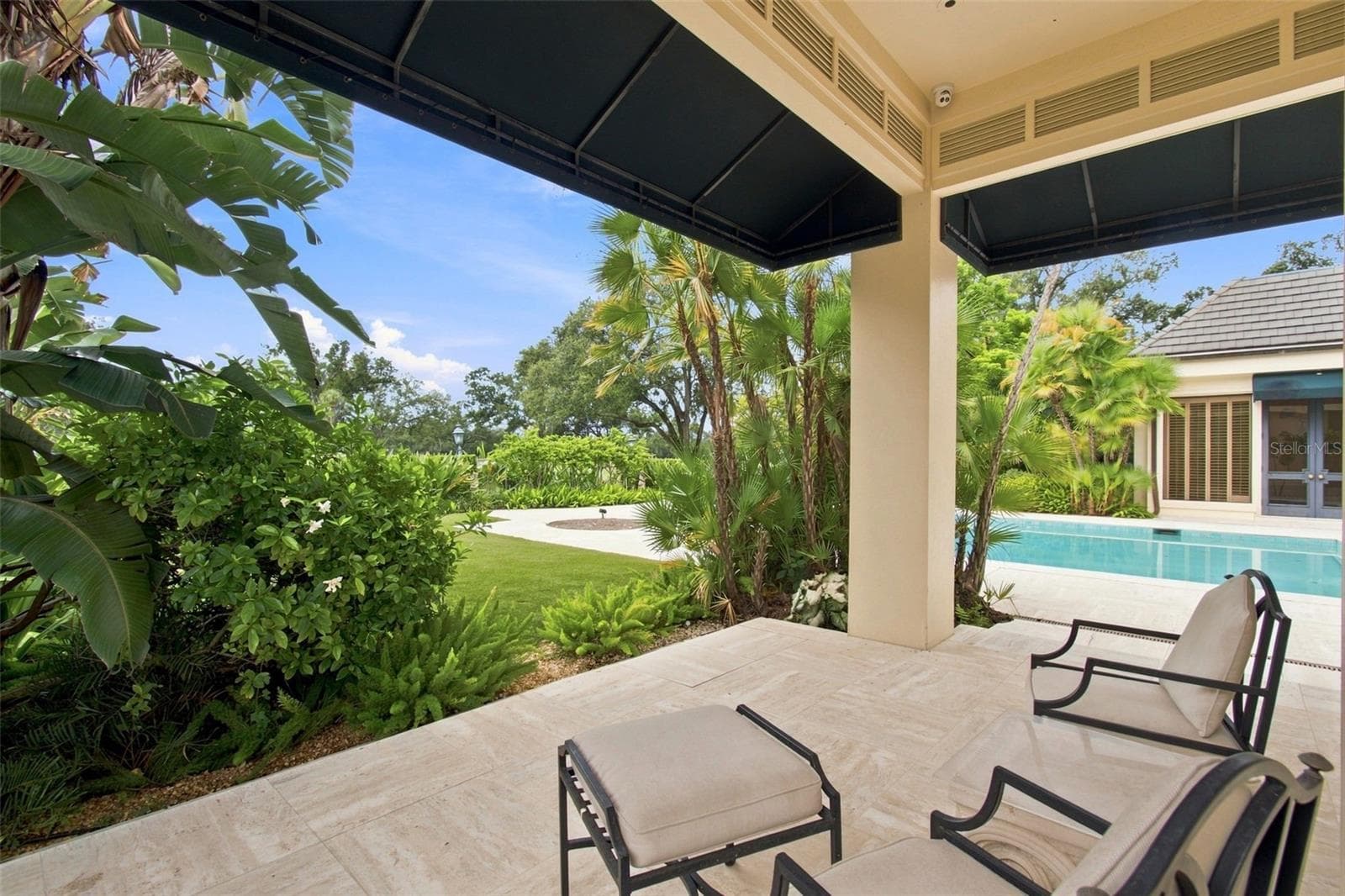Single Family Residence at 924 S GOLF VIEW ST, TAMPA, photo 36 of 78