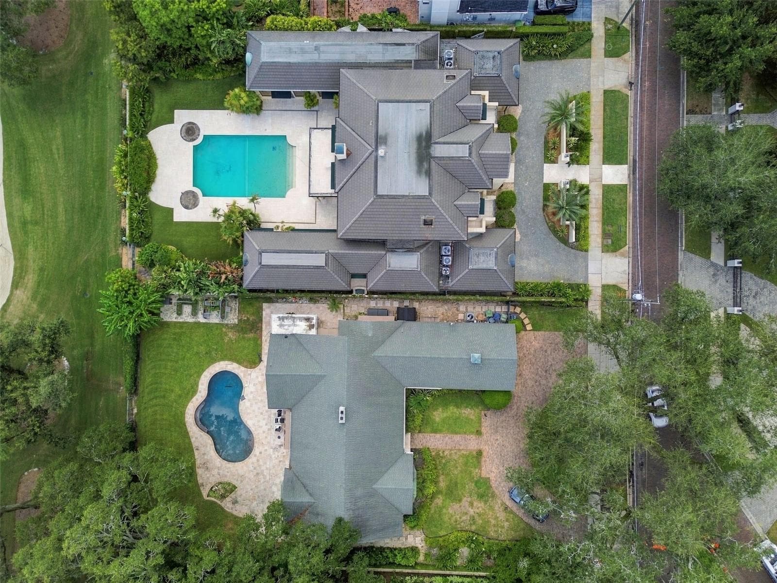 Single Family Residence at 924 S GOLF VIEW ST, TAMPA, photo 75 of 78