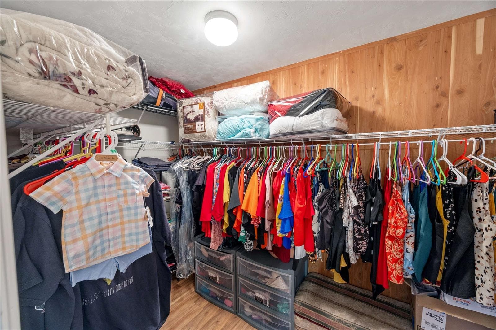 Walk-closet 1 - 404 NW 232ND TER, NEWBERRY