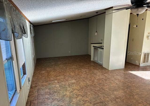 Living Room - 3340 BACKWOODS DR, LAKELAND