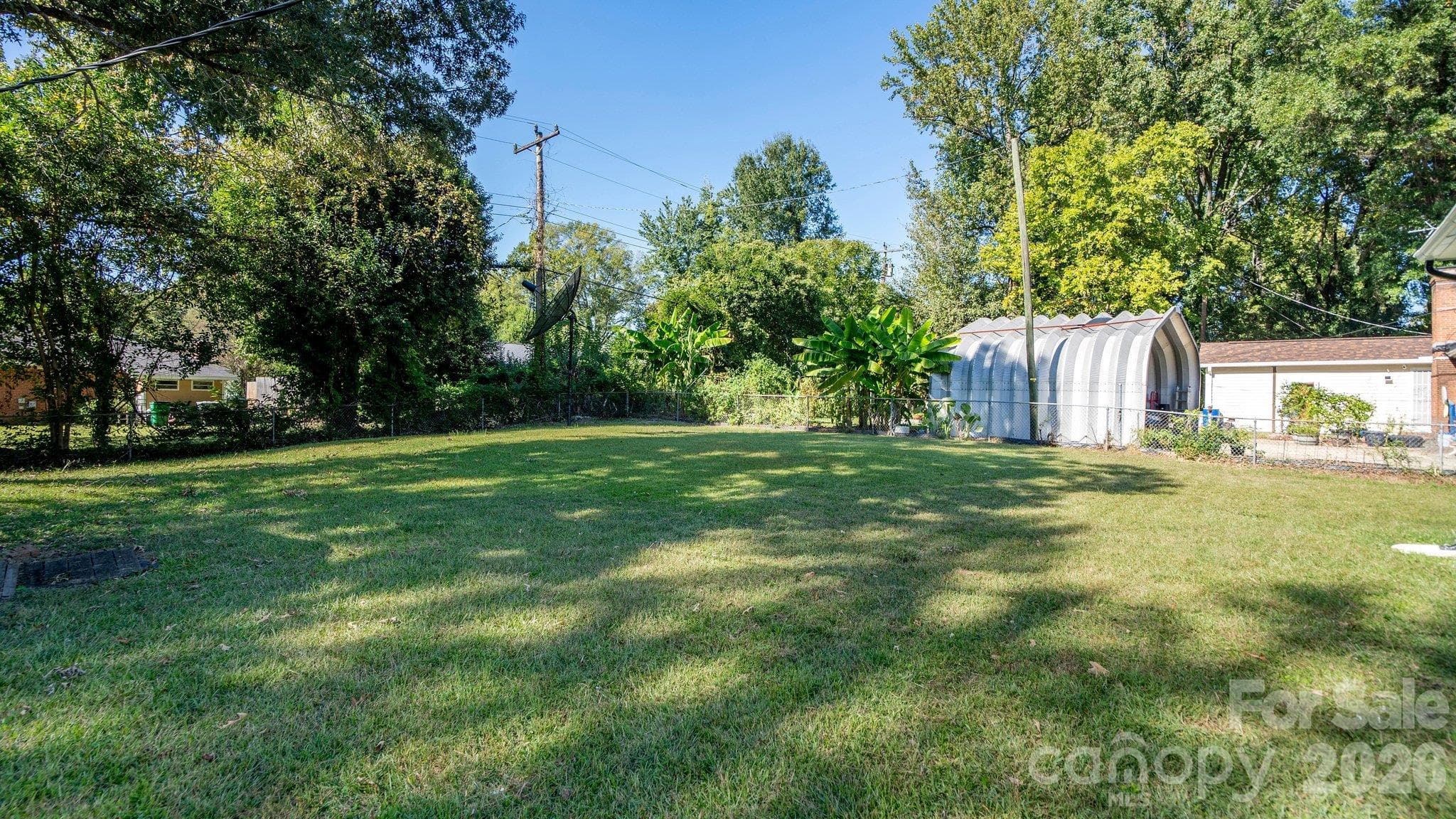 Single Family Residence at 708 Aintree Road, Charlotte, photo 33 of 38