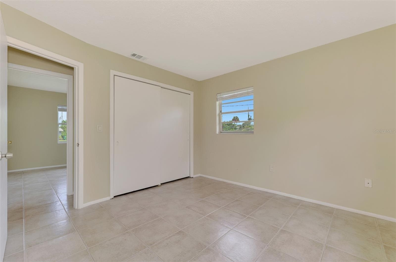Built-In Closet - 1331 TUDOR RD, ENGLEWOOD