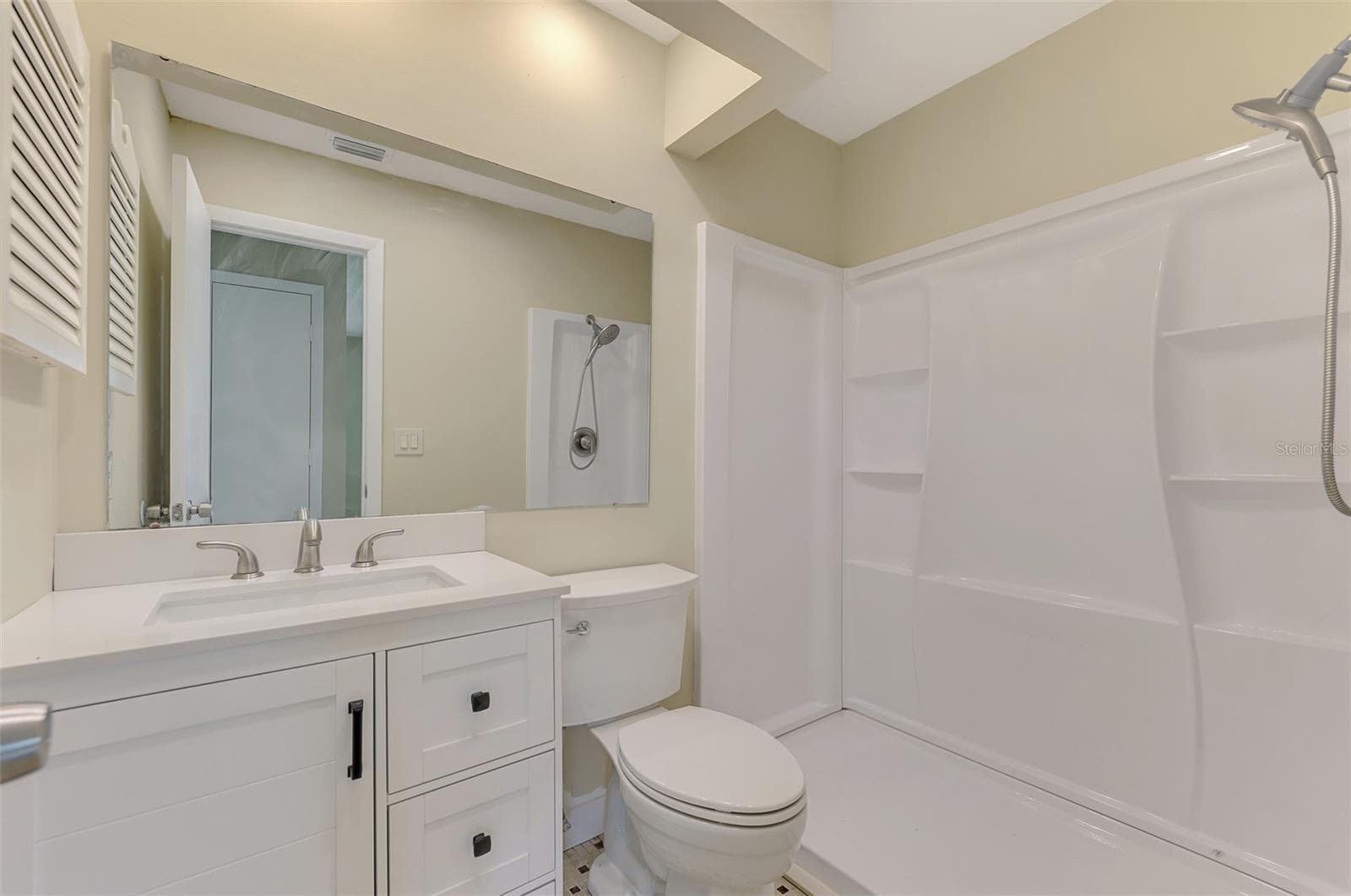 Guest Bathroom off Living Room - 1331 TUDOR RD, ENGLEWOOD