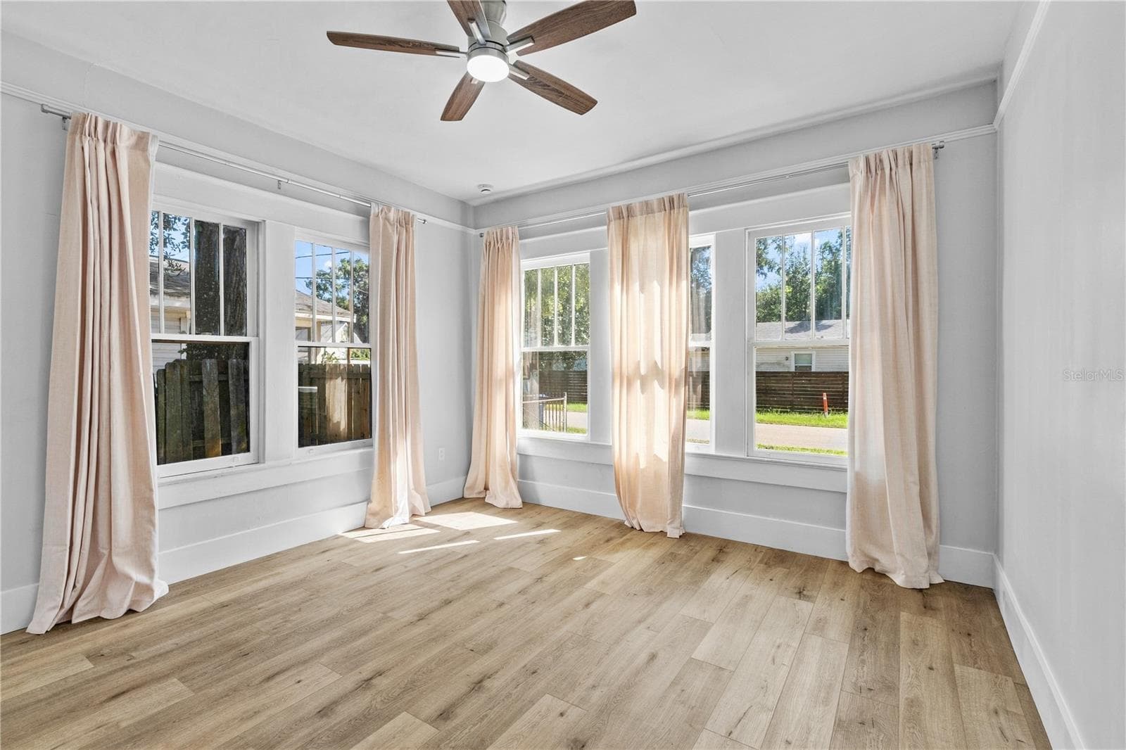 Single Family Residence at 910 E NORTH BAY ST, TAMPA, photo 21 of 36