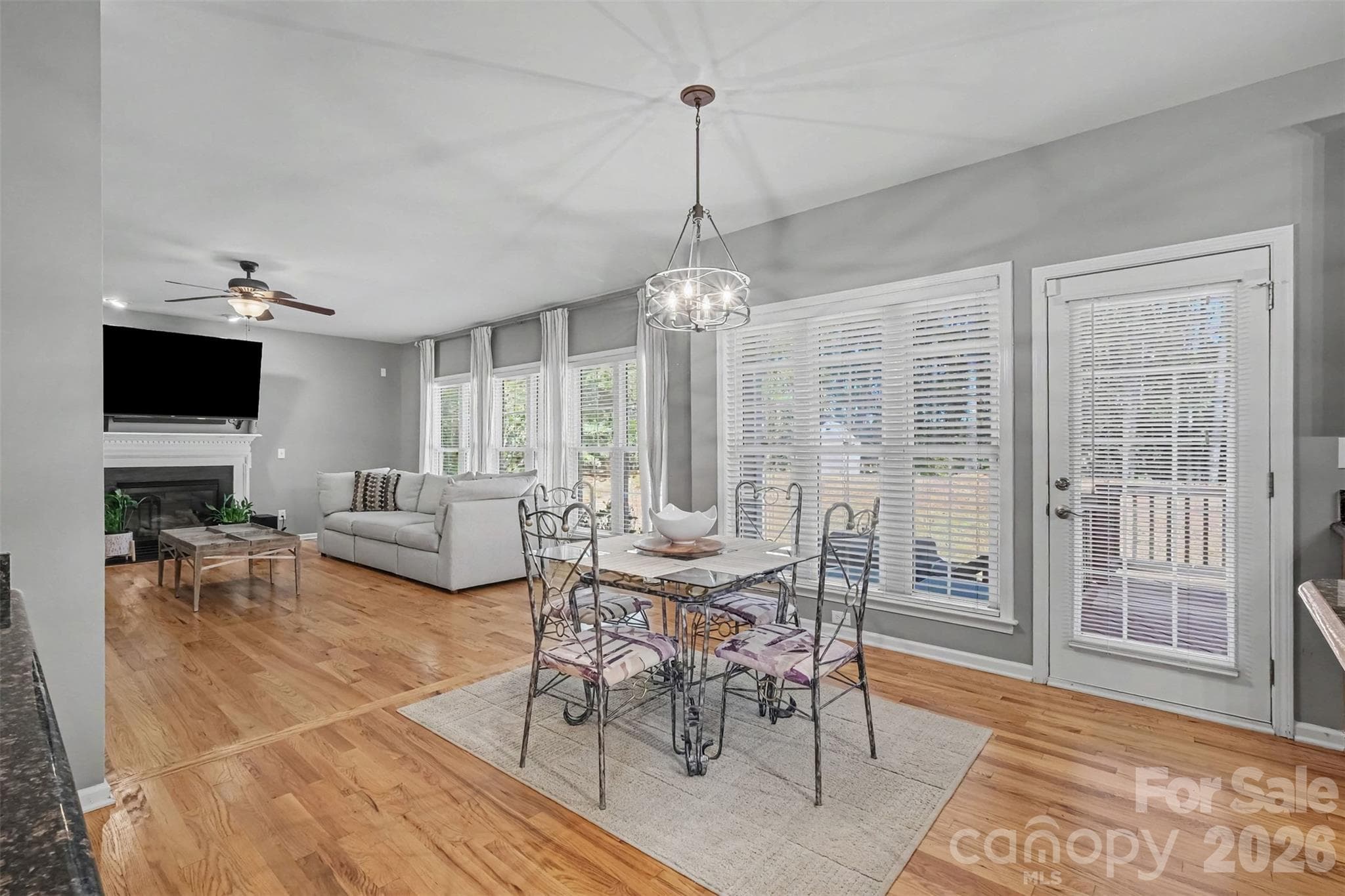 Single Family Residence at 11538 Shimmering Lake Drive, Charlotte, photo 13 of 48