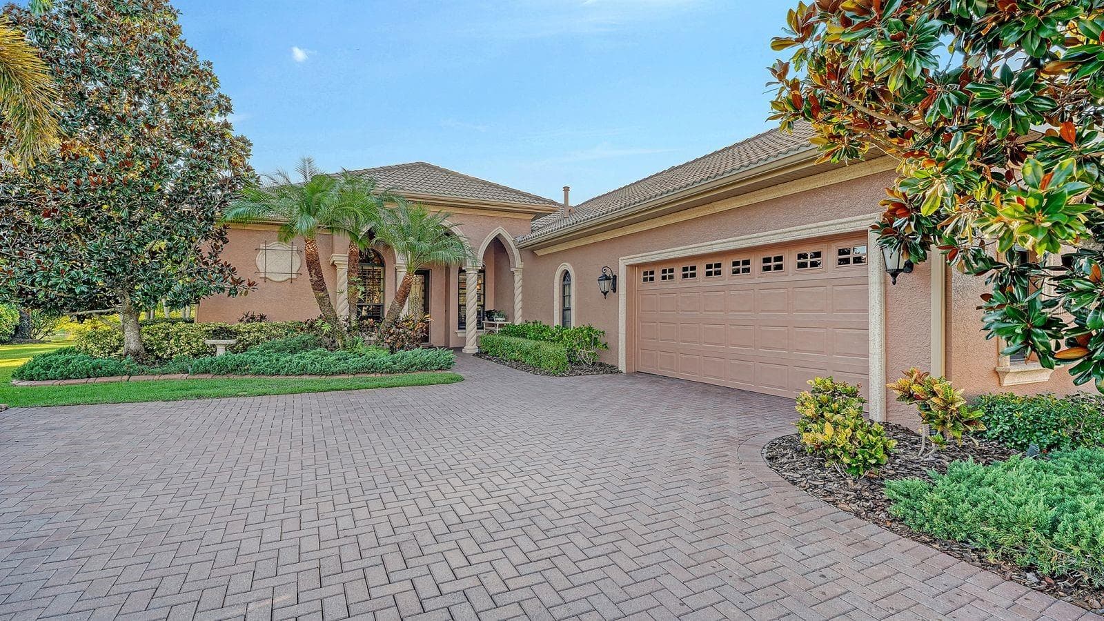 Single Family Residence at 7836 VALDERRAMA WAY, LAKEWOOD RANCH, photo 12 of 82