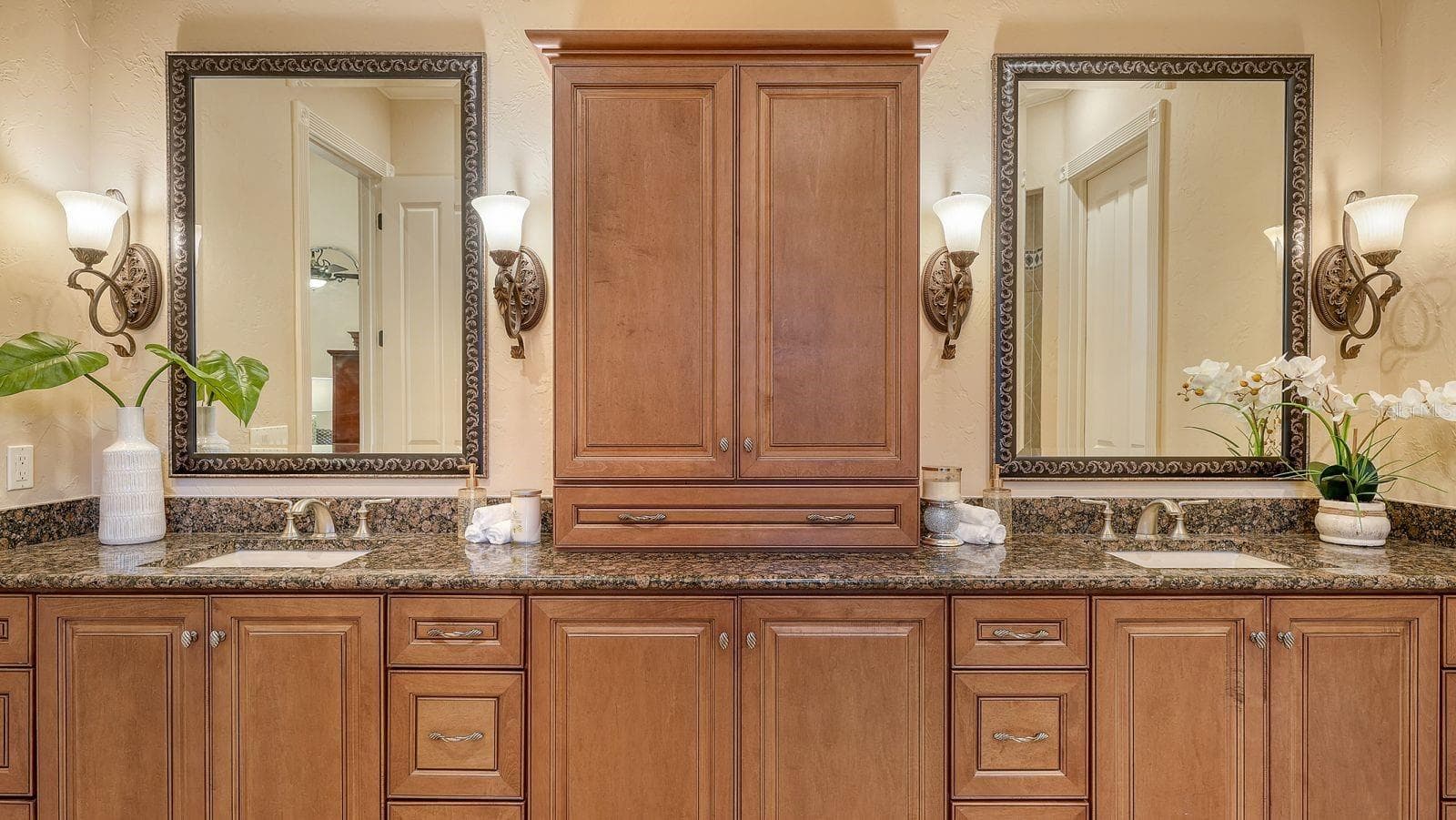 Single Family Residence at 7836 VALDERRAMA WAY, LAKEWOOD RANCH, photo 30 of 82