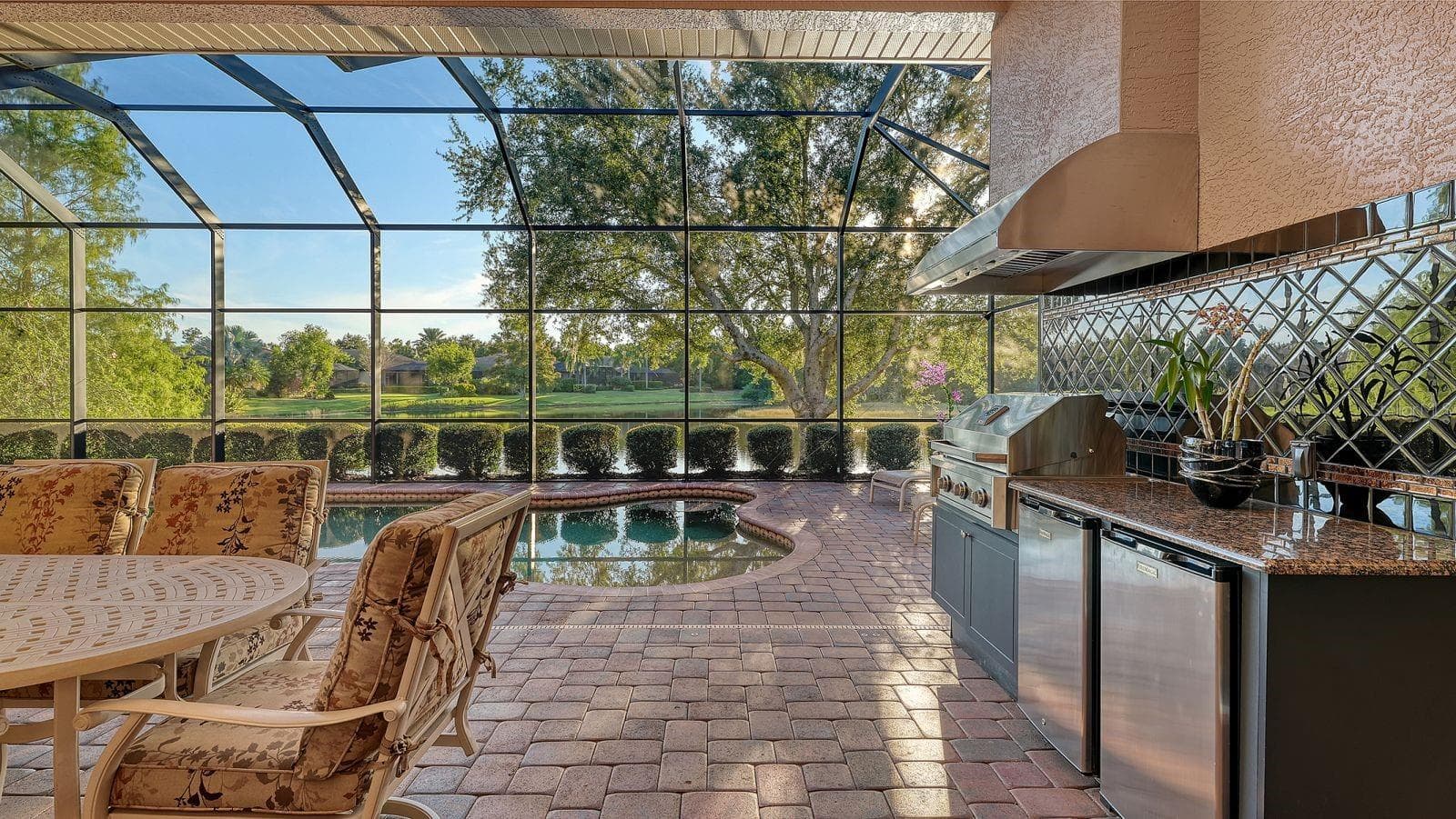 Single Family Residence at 7836 VALDERRAMA WAY, LAKEWOOD RANCH, photo 37 of 82