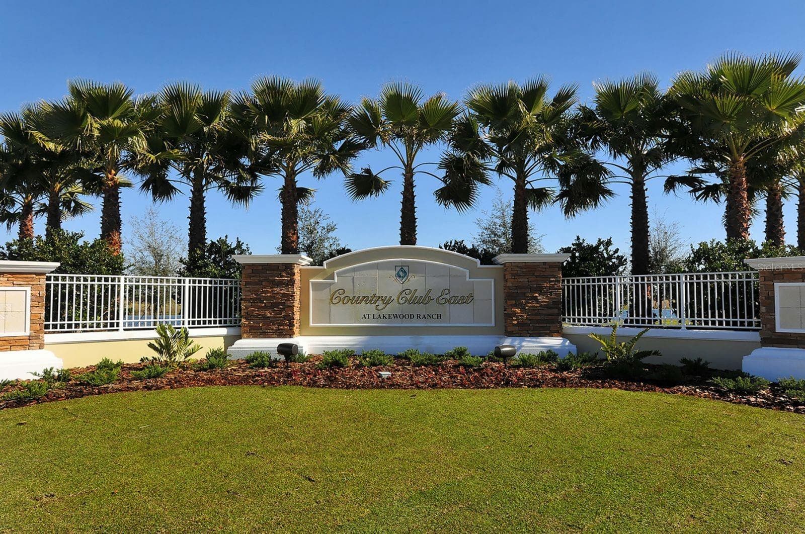 Single Family Residence at 7836 VALDERRAMA WAY, LAKEWOOD RANCH, photo 59 of 82