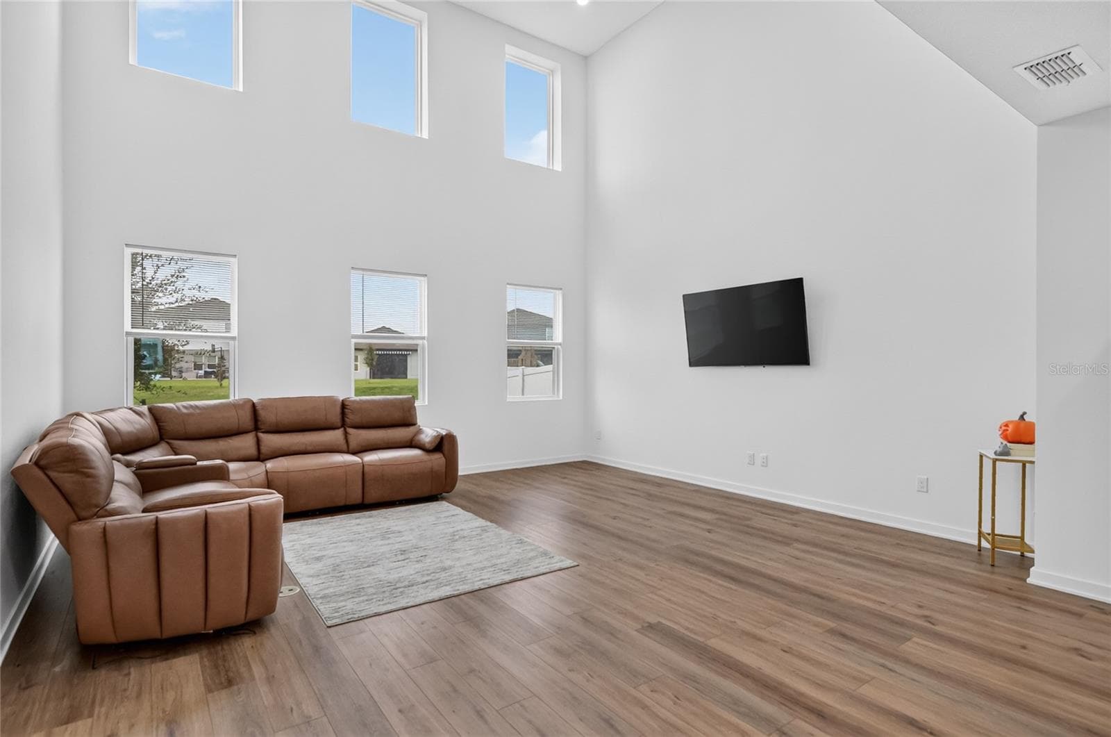 Single Family Residence at 1634 MEADOWLARK DR, DELTONA, photo 3 of 38