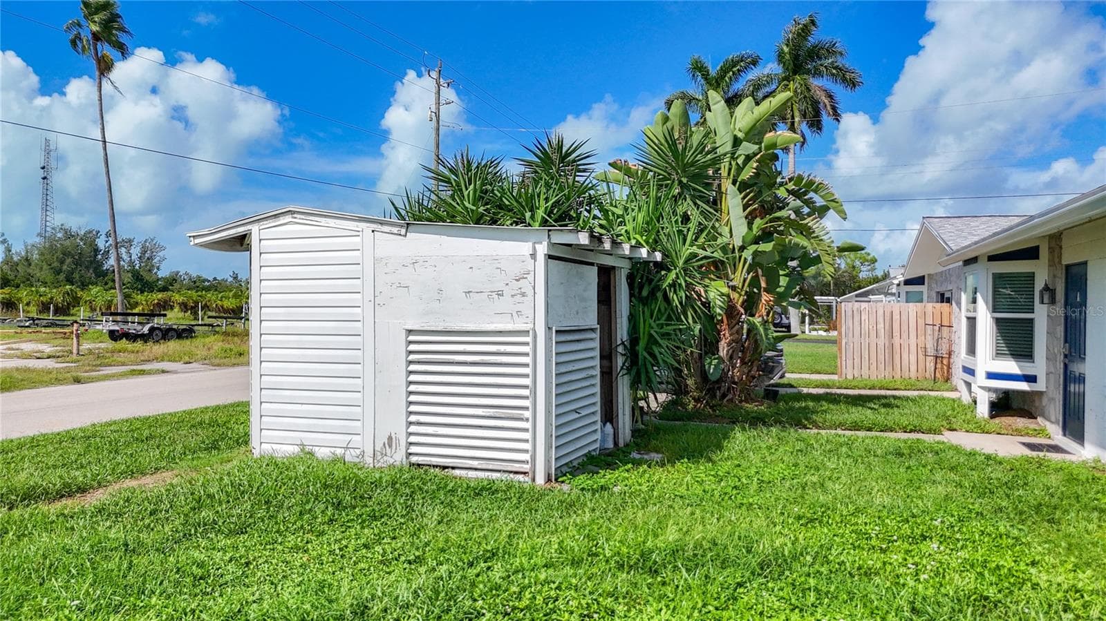 Duplex at 11704 40TH AVE W, BRADENTON, photo 45 of 62