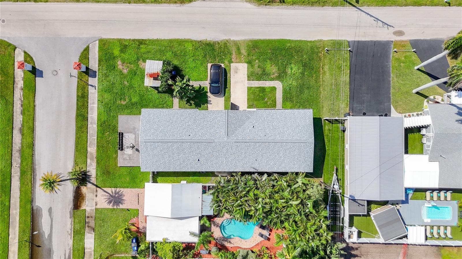 Duplex at 11704 40TH AVE W, BRADENTON, photo 49 of 62