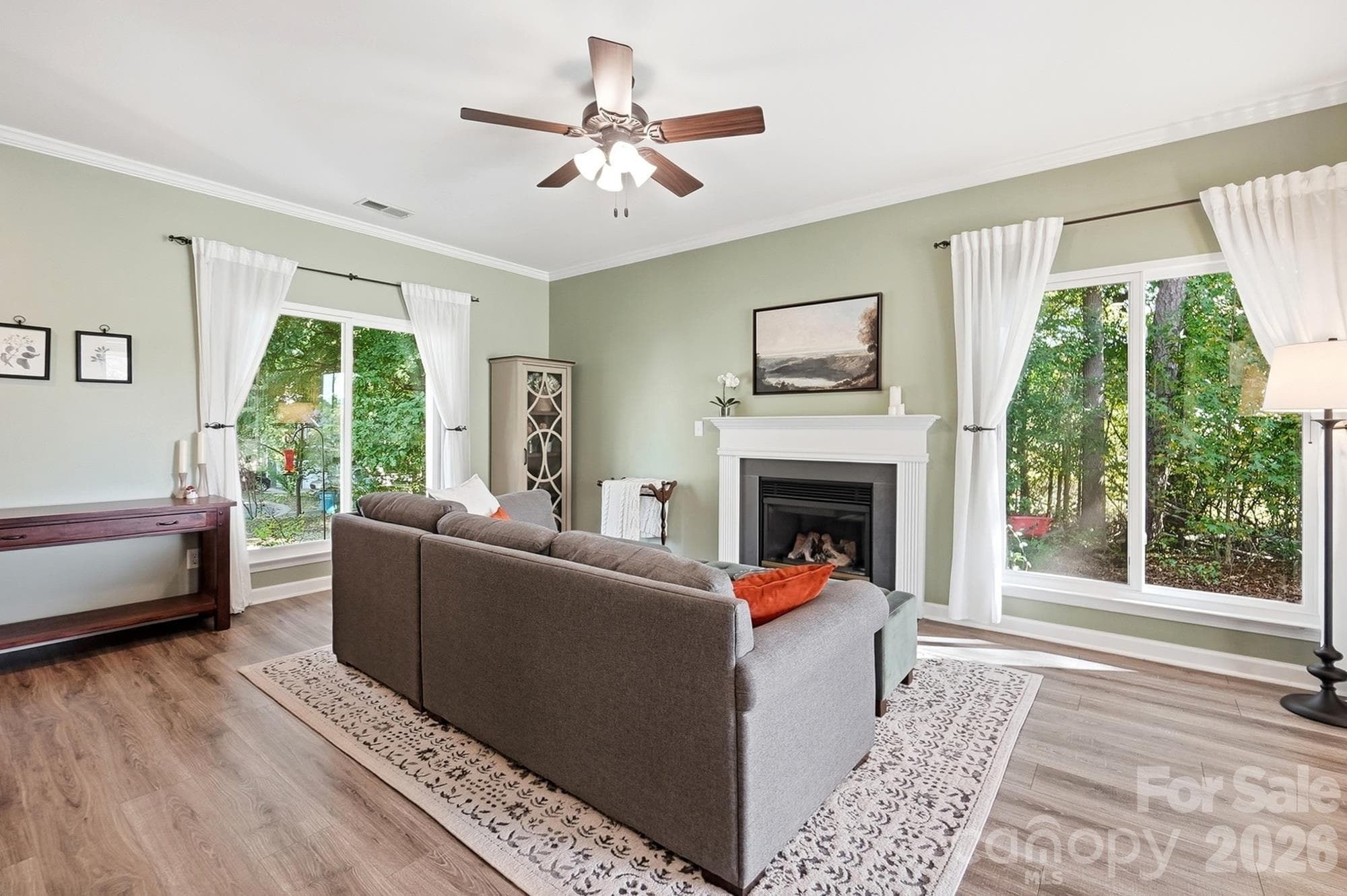 Single Family Residence at 2822 Carriage Crossing Drive, Matthews, photo 3 of 37