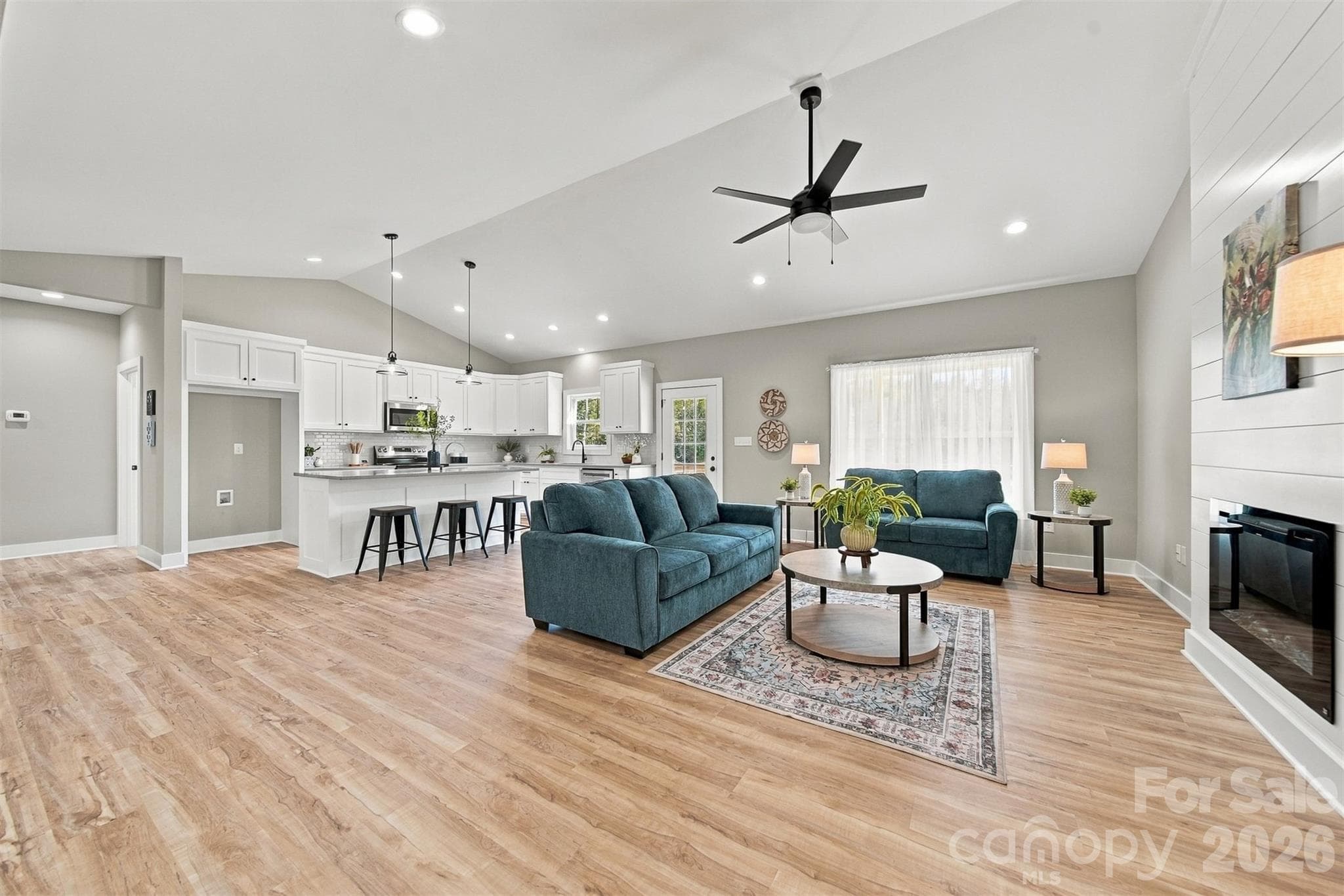 Single Family Residence at 2151 Piper Ridge Drive, Lenoir, photo 8 of 42