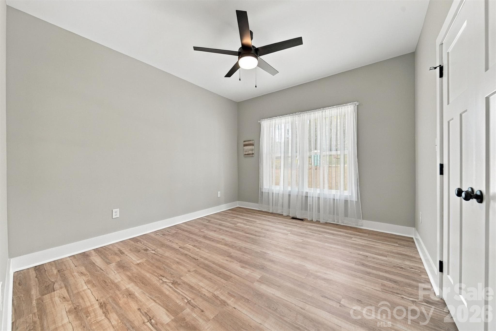 Single Family Residence at 2151 Piper Ridge Drive, Lenoir, photo 20 of 42