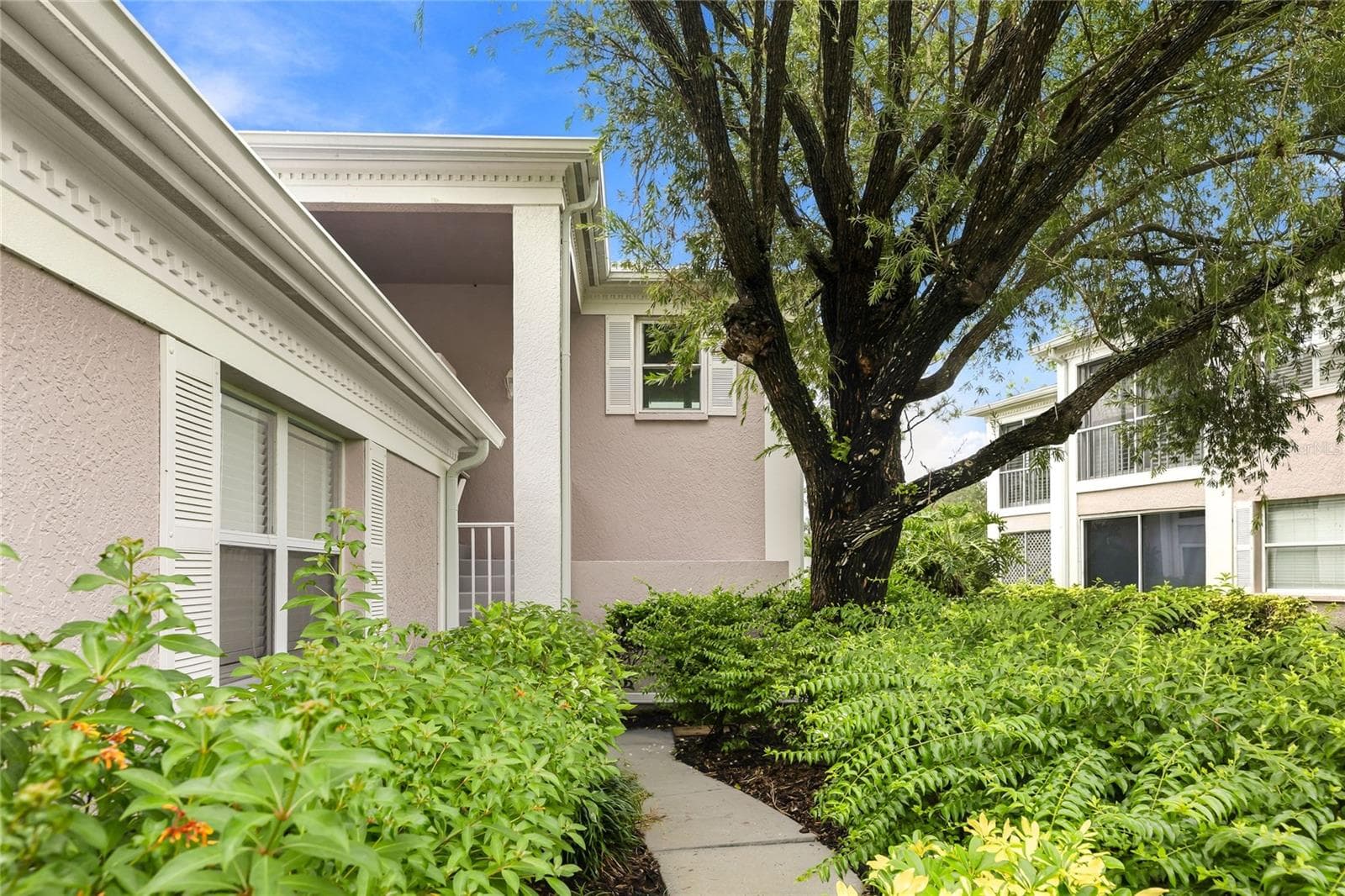 Condominium at 5610 SHEFFIELD GREENE CIR #6, SARASOTA, photo 4 of 54