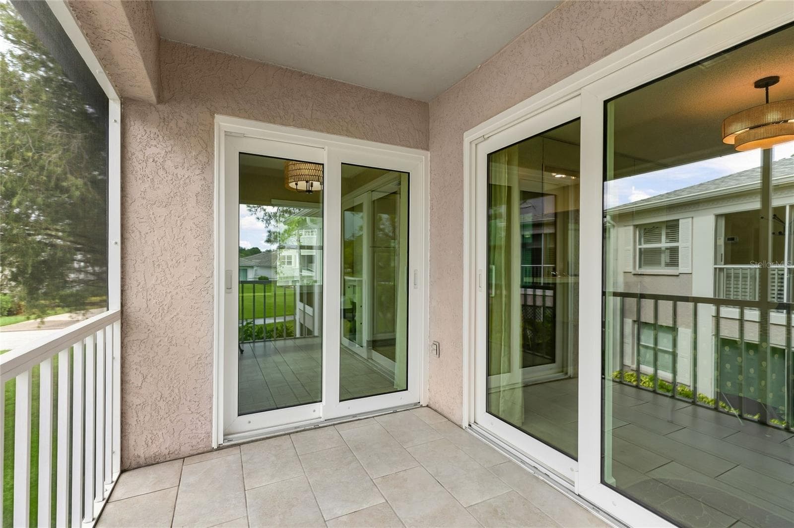Condominium at 5610 SHEFFIELD GREENE CIR #6, SARASOTA, photo 12 of 54