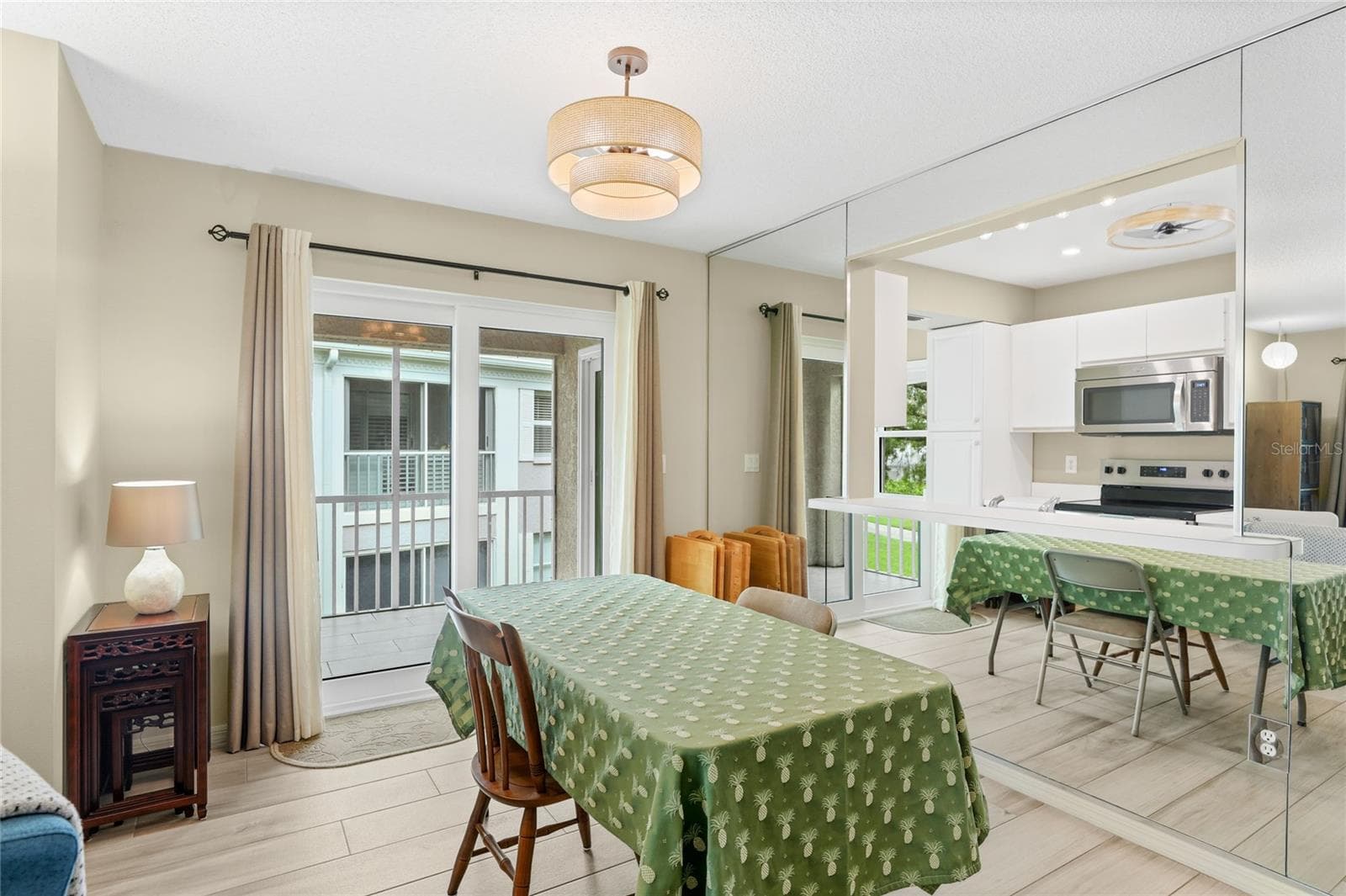 Condominium at 5610 SHEFFIELD GREENE CIR #6, SARASOTA, photo 13 of 54