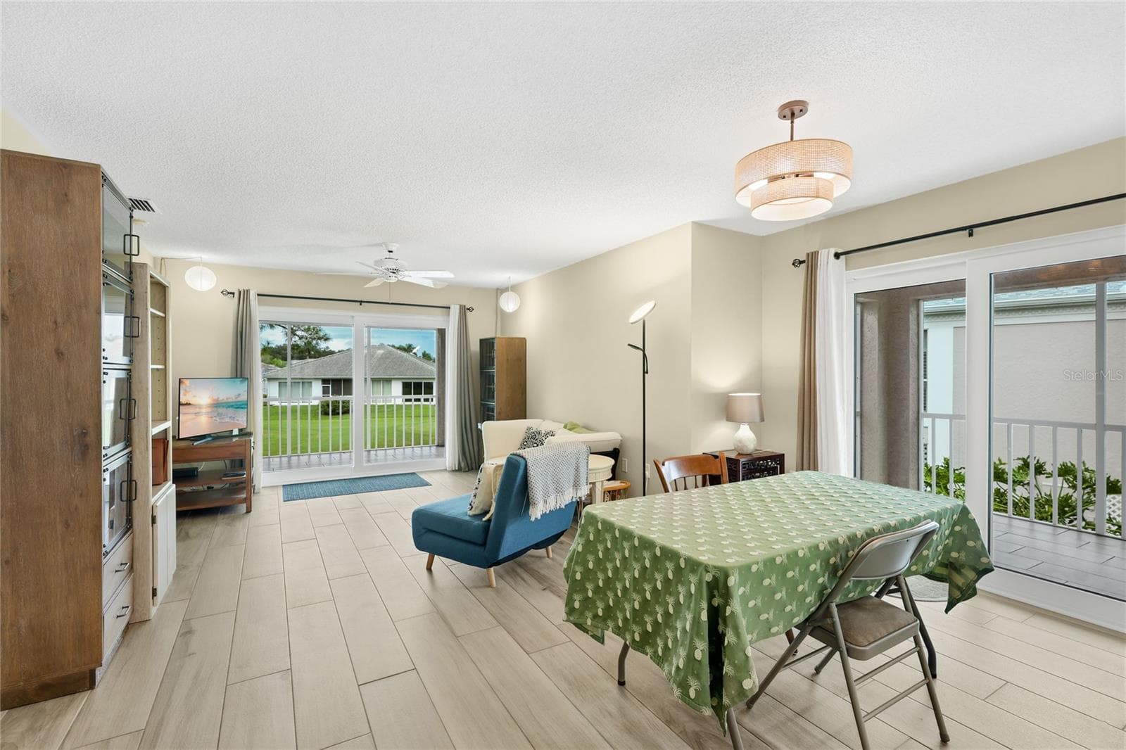 Condominium at 5610 SHEFFIELD GREENE CIR #6, SARASOTA, photo 14 of 54