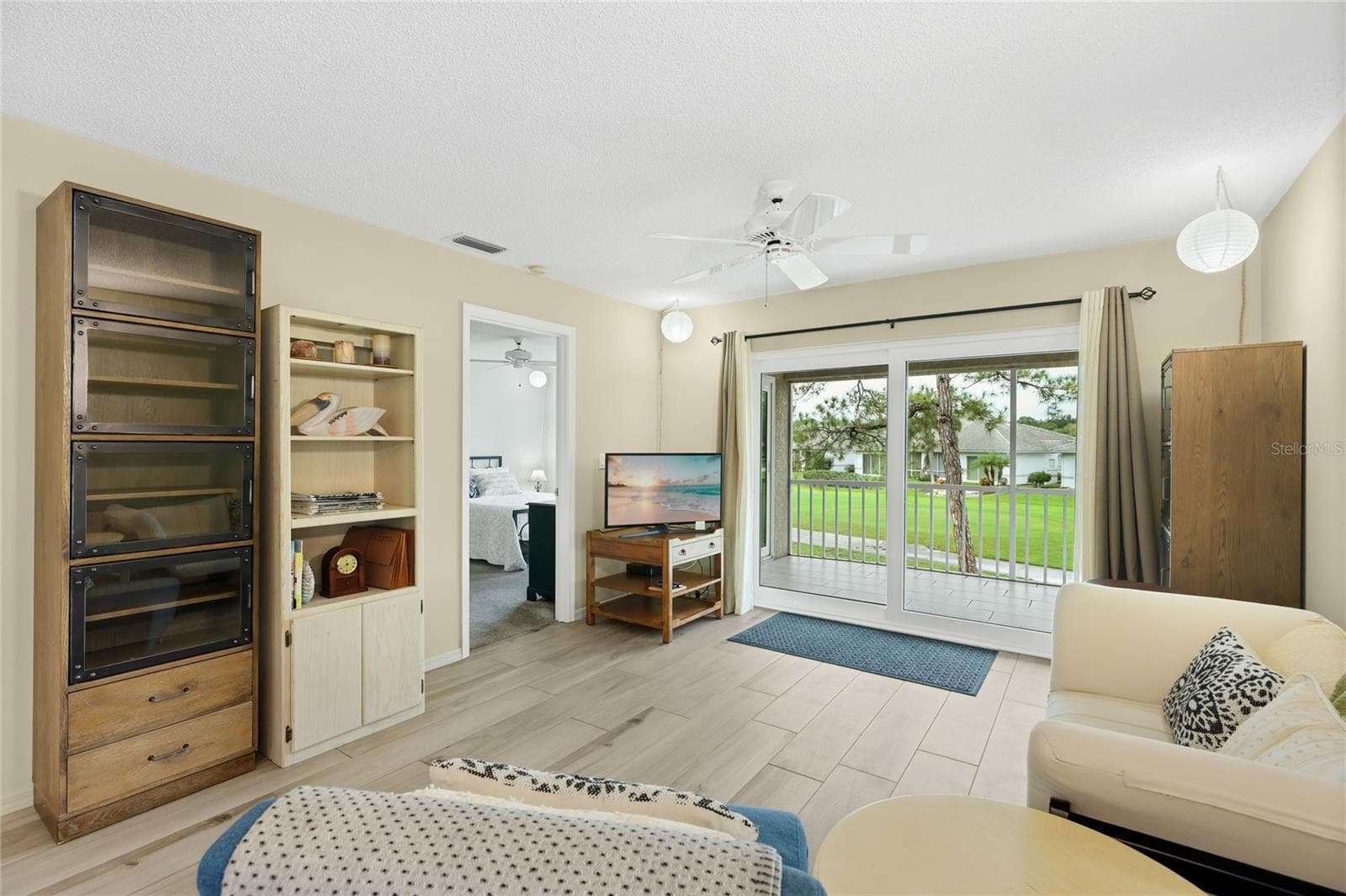 Condominium at 5610 SHEFFIELD GREENE CIR #6, SARASOTA, photo 16 of 54