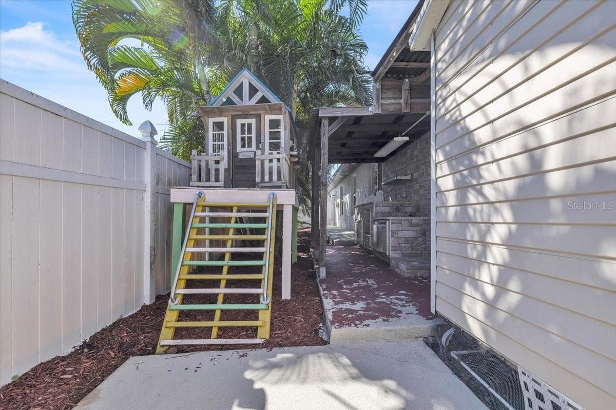 Single Family Residence at 3619 OASIS BLVD, CAPE CORAL, photo 52 of 66
