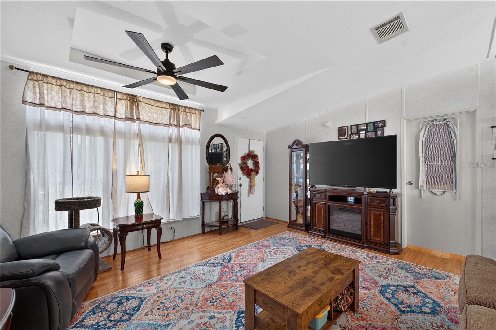 Family Room - 8425 HEATHER DR, ZEPHYRHILLS