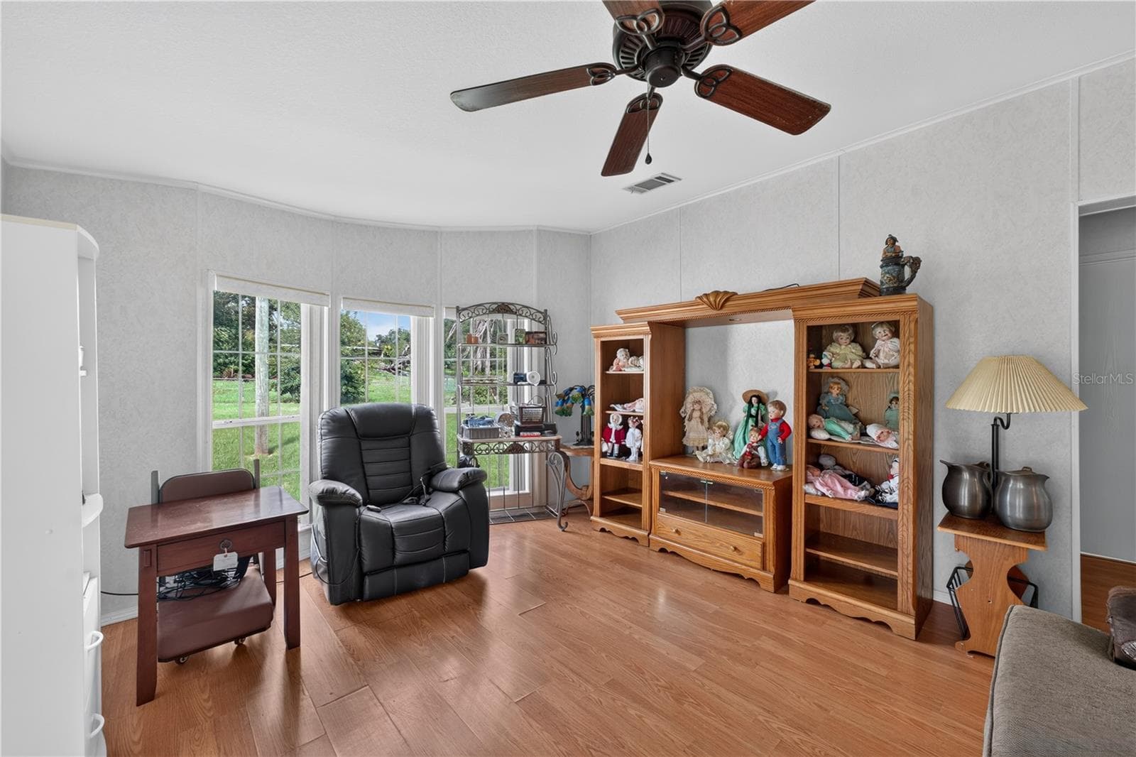 Living Room - 8425 HEATHER DR, ZEPHYRHILLS