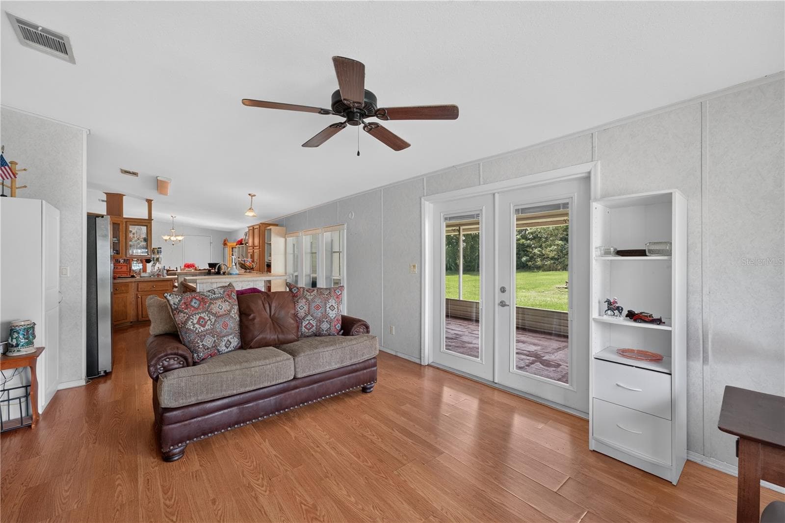 Living Room - 8425 HEATHER DR, ZEPHYRHILLS
