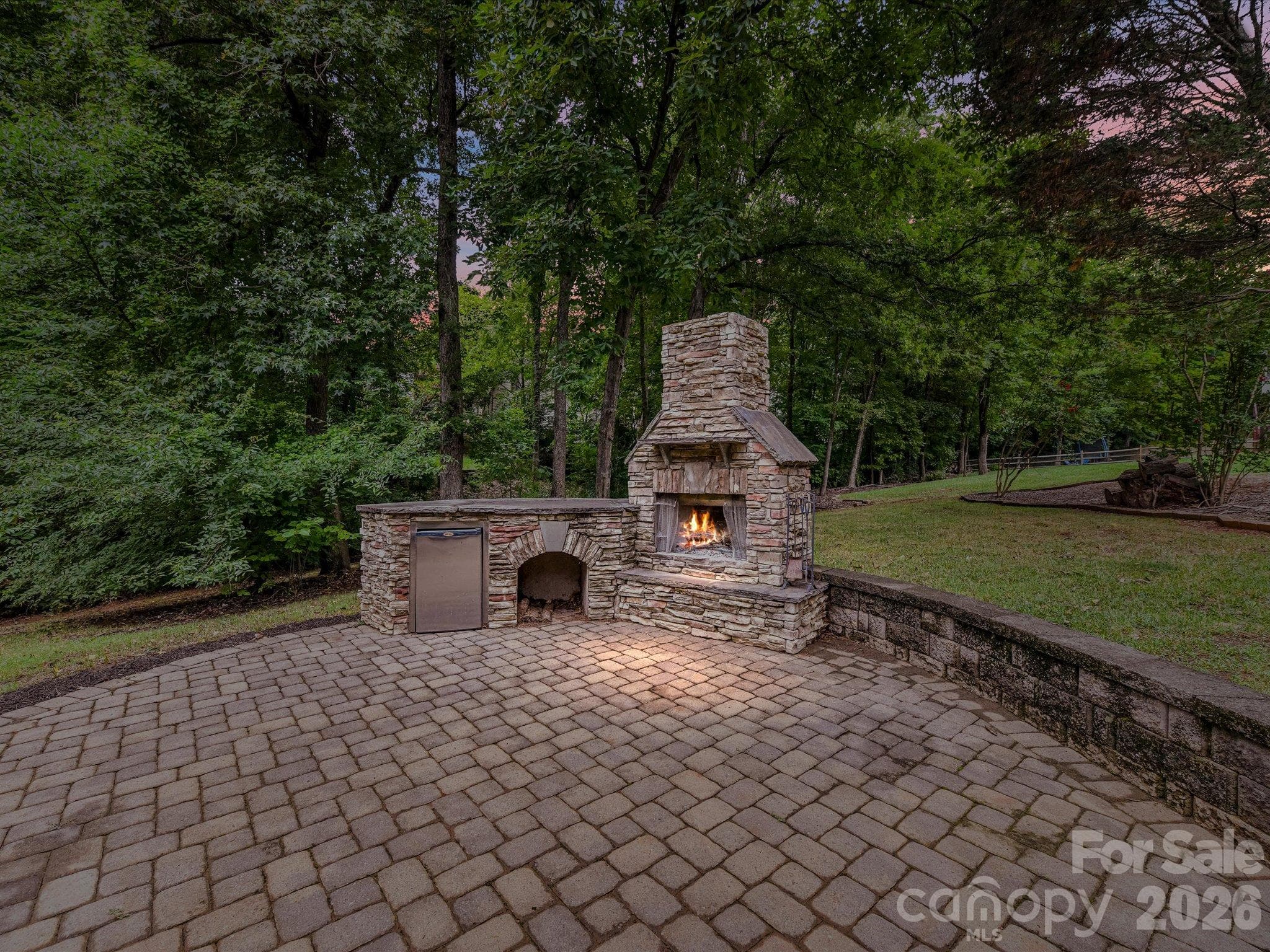 Single Family Residence at 5707 Durston Court, Charlotte, photo 2 of 49