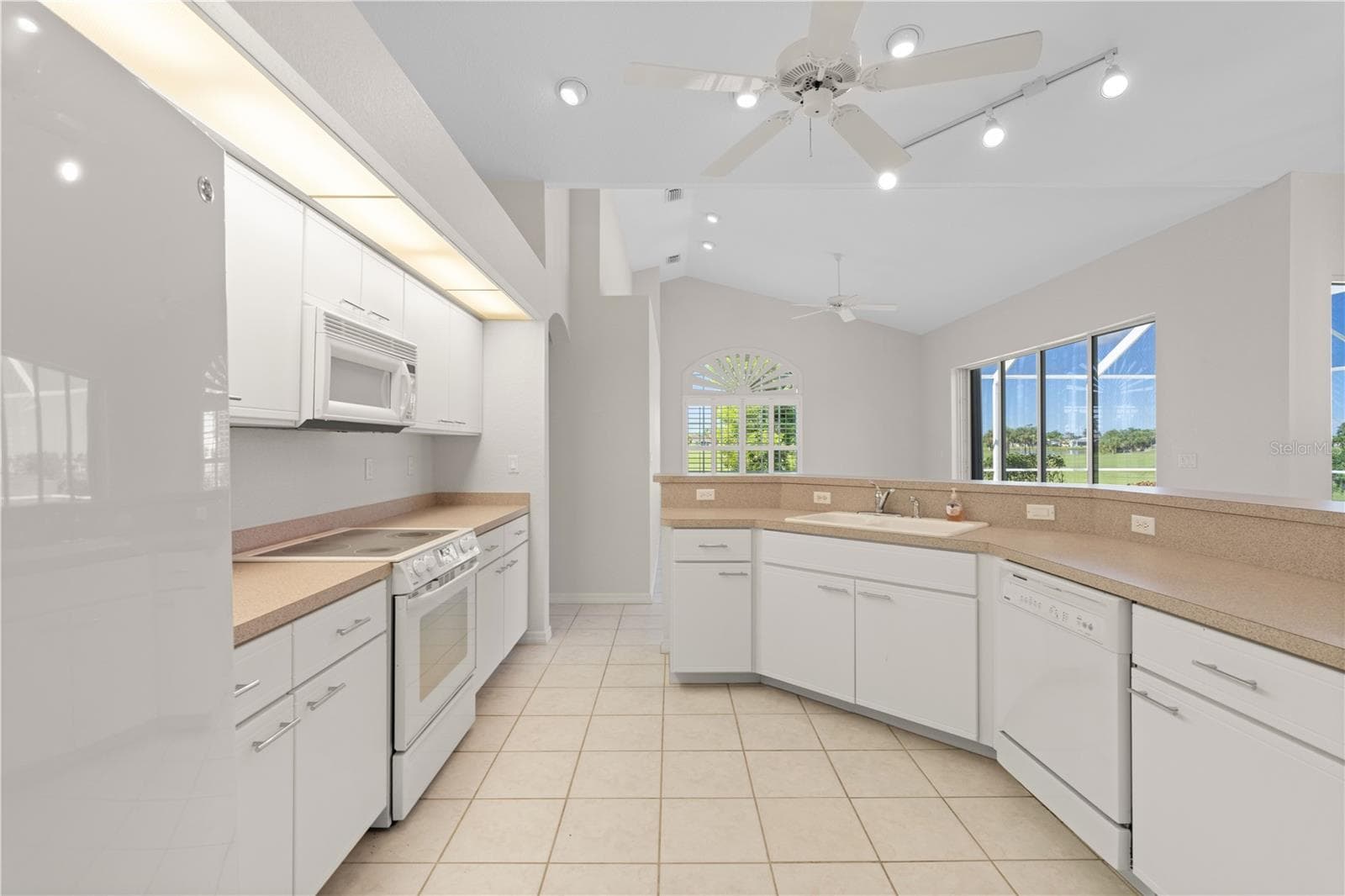 Single Family Residence at 3853 BORDEAUX DR, PUNTA GORDA, photo 34 of 67