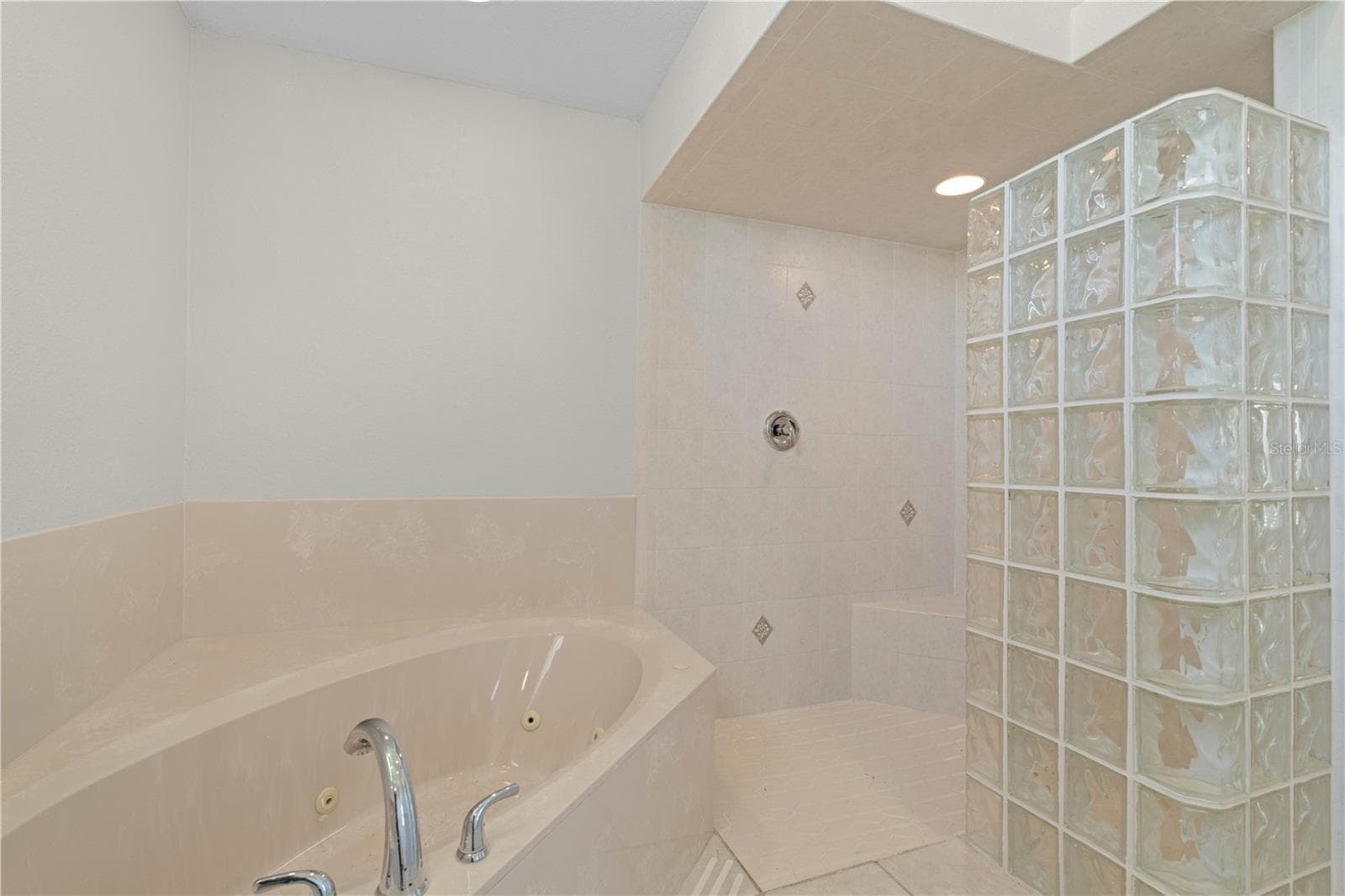 Single Family Residence at 3853 BORDEAUX DR, PUNTA GORDA, photo 47 of 67