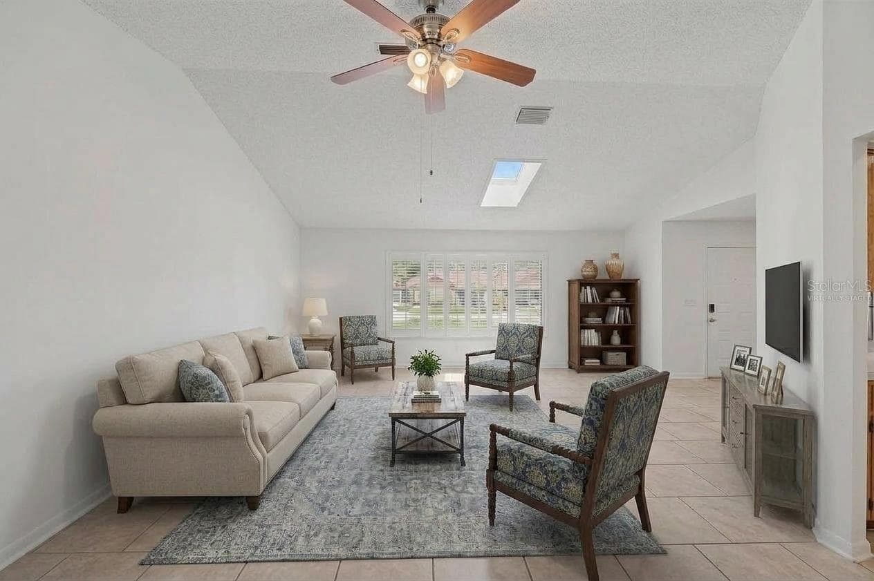 Virtually staged - 2028 NOBLETON AVE, SPRING HILL