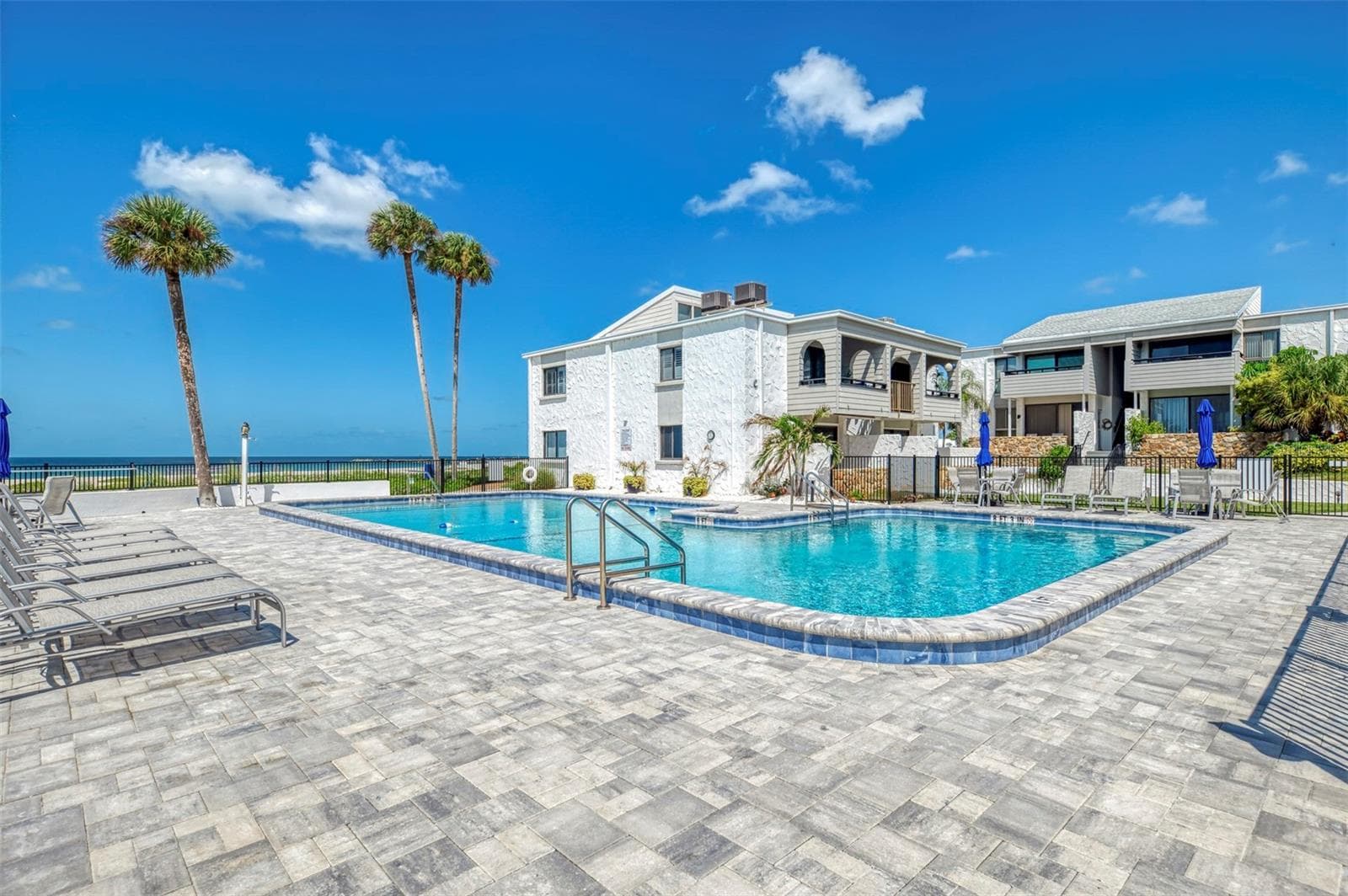 Condominium at 1555 TARPON CENTER DR #I-161, VENICE, photo 49 of 63