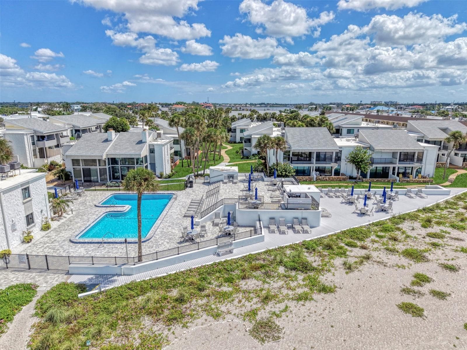 Condominium at 1555 TARPON CENTER DR #I-161, VENICE, photo 59 of 63