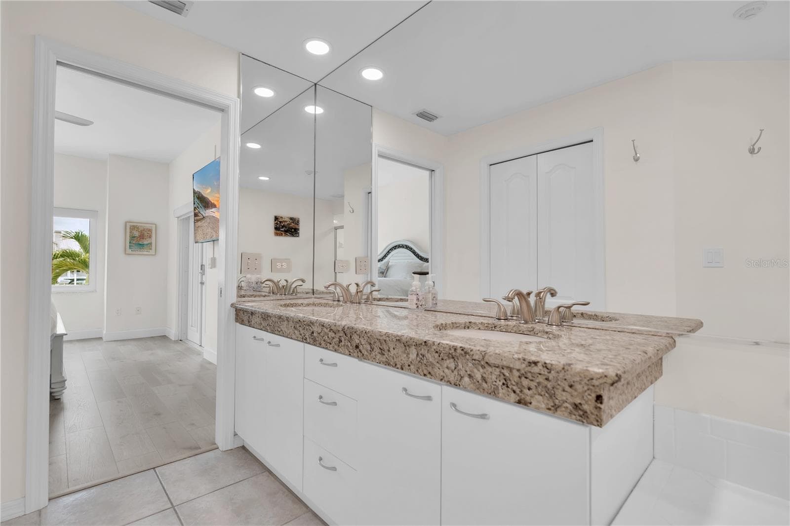 Condominium at 862 HUDSON AVE #862, SARASOTA, photo 37 of 53