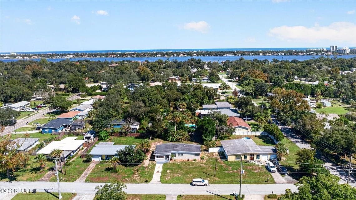 Single Family Residence at 319 MCINTOSH RD, ORMOND BEACH, photo 37 of 39