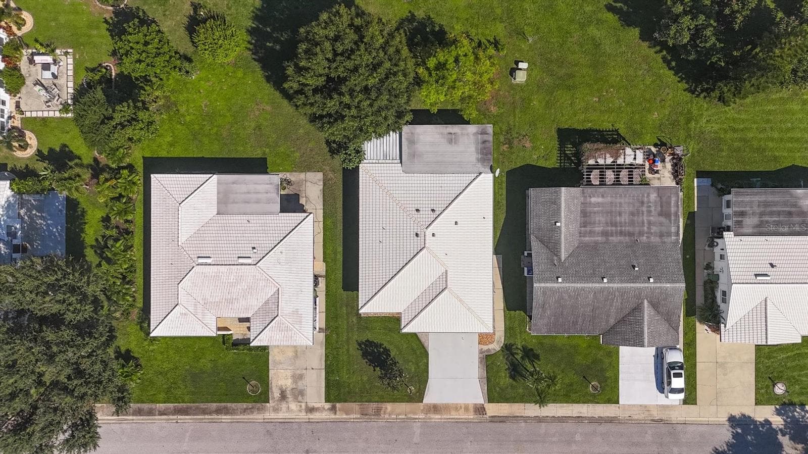 Single Family Residence at 709 HICKORY LN, BRADENTON, photo 4 of 85
