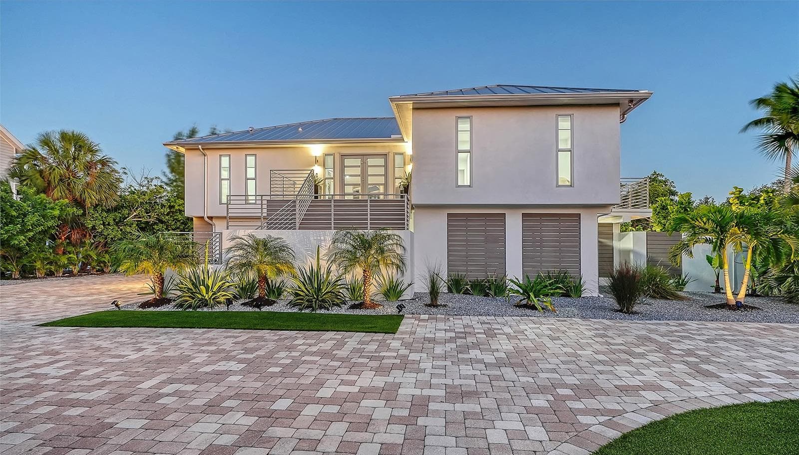 Single Family Residence at 660 PENFIELD ST, LONGBOAT KEY, photo 2 of 53